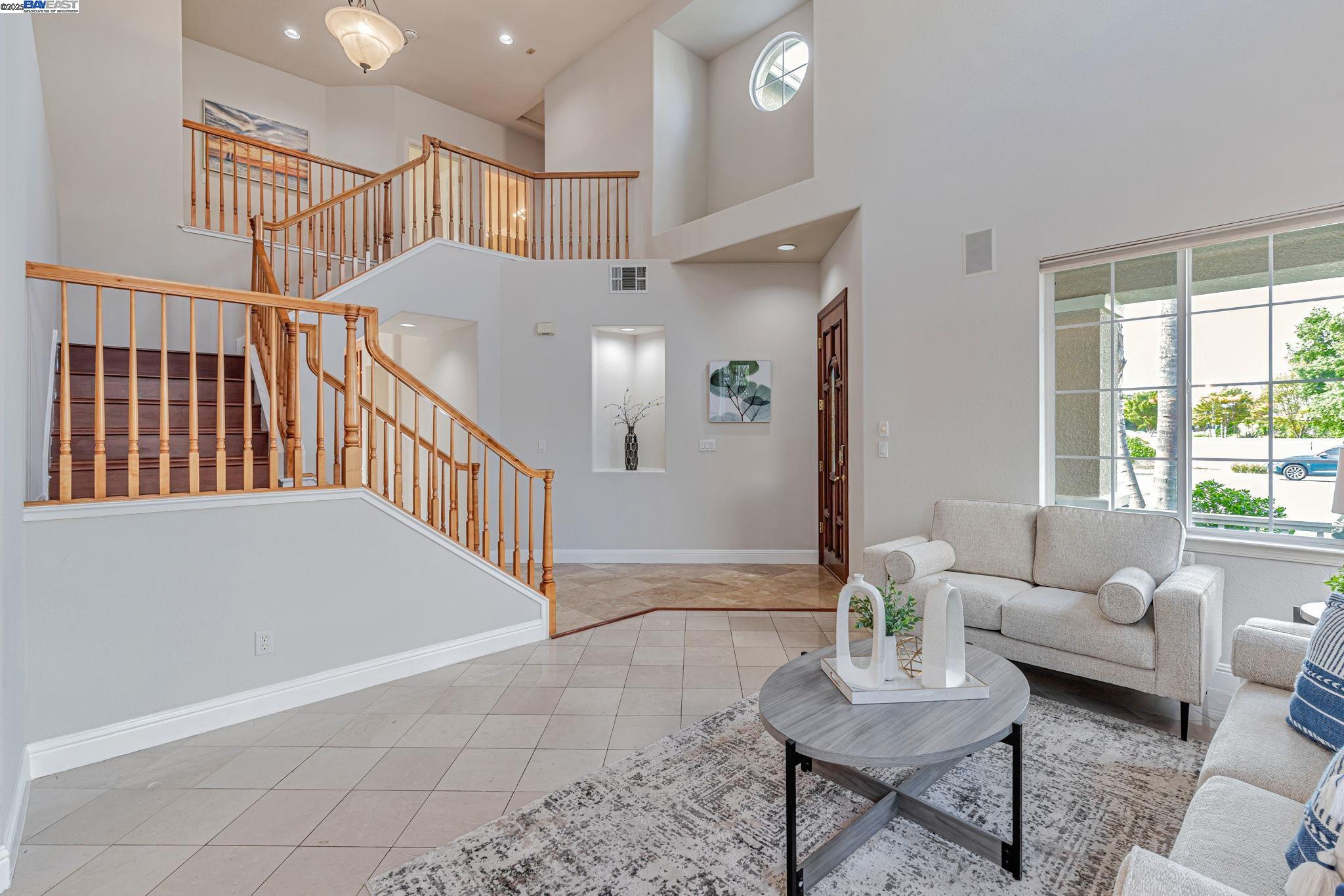 Detail Gallery Image 6 of 48 For 958 Monticelli Ct, Gilroy,  CA 95020 - 4 Beds | 3 Baths