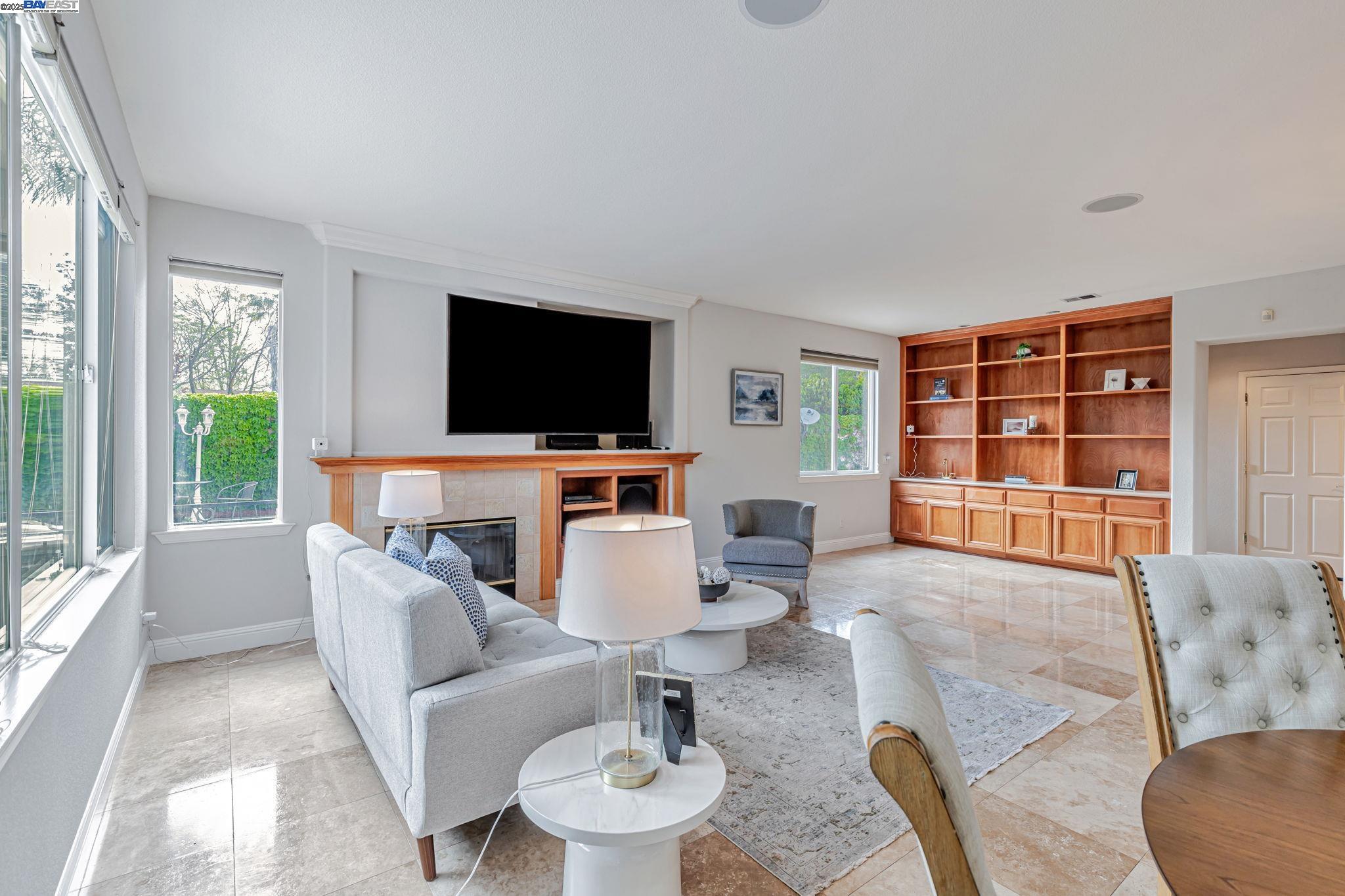Detail Gallery Image 7 of 48 For 958 Monticelli Ct, Gilroy,  CA 95020 - 4 Beds | 3 Baths