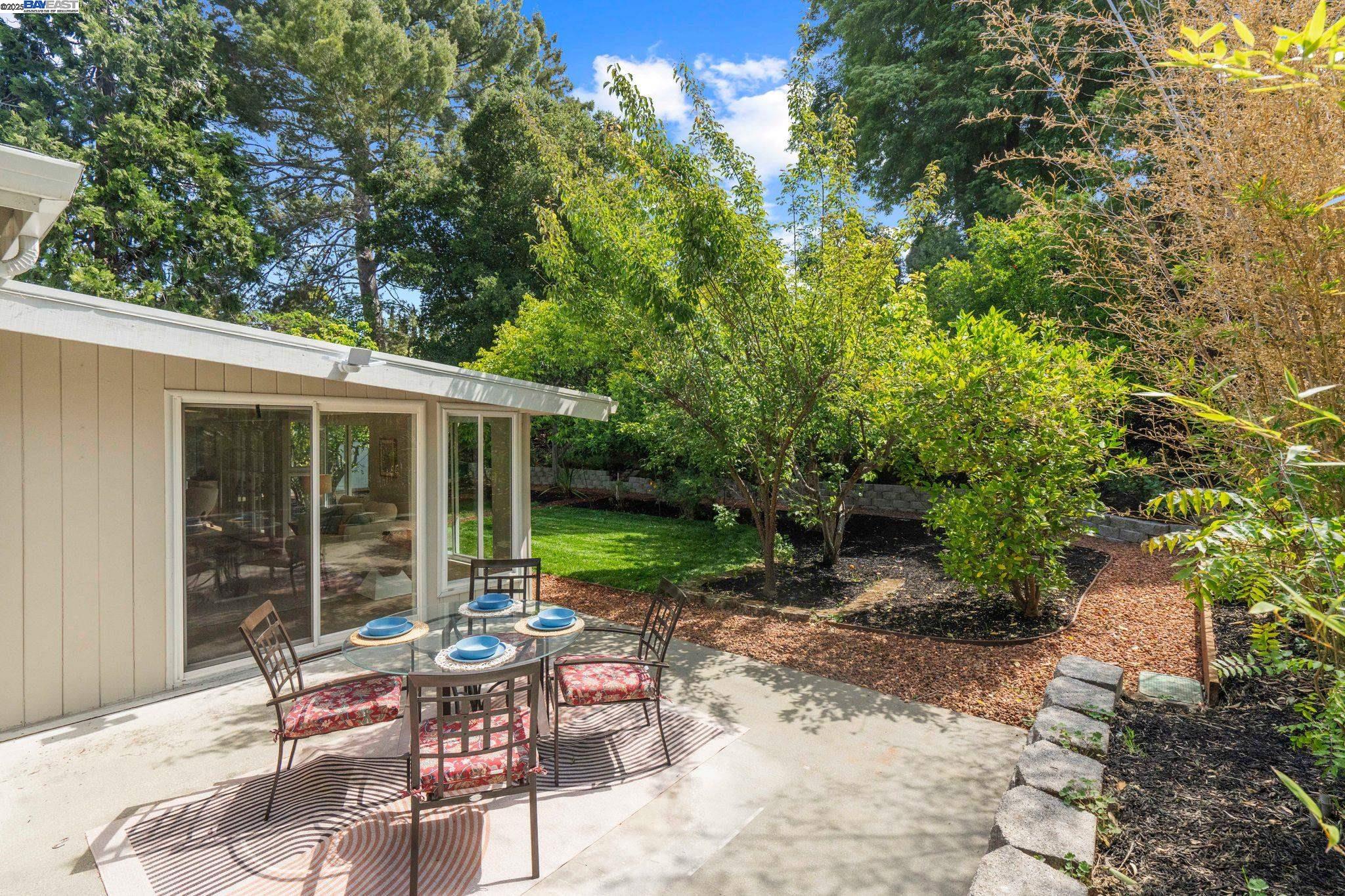 Detail Gallery Image 27 of 45 For 2371 Mallard Dr, Walnut Creek,  CA 94597 - 3 Beds | 2 Baths