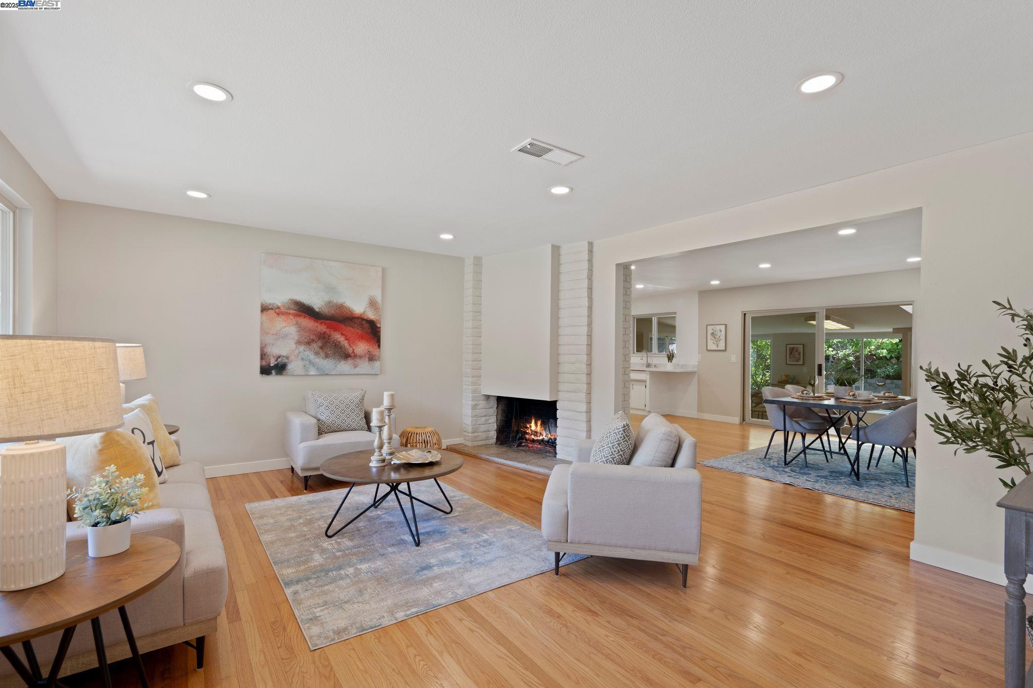 Detail Gallery Image 4 of 45 For 2371 Mallard Dr, Walnut Creek,  CA 94597 - 3 Beds | 2 Baths