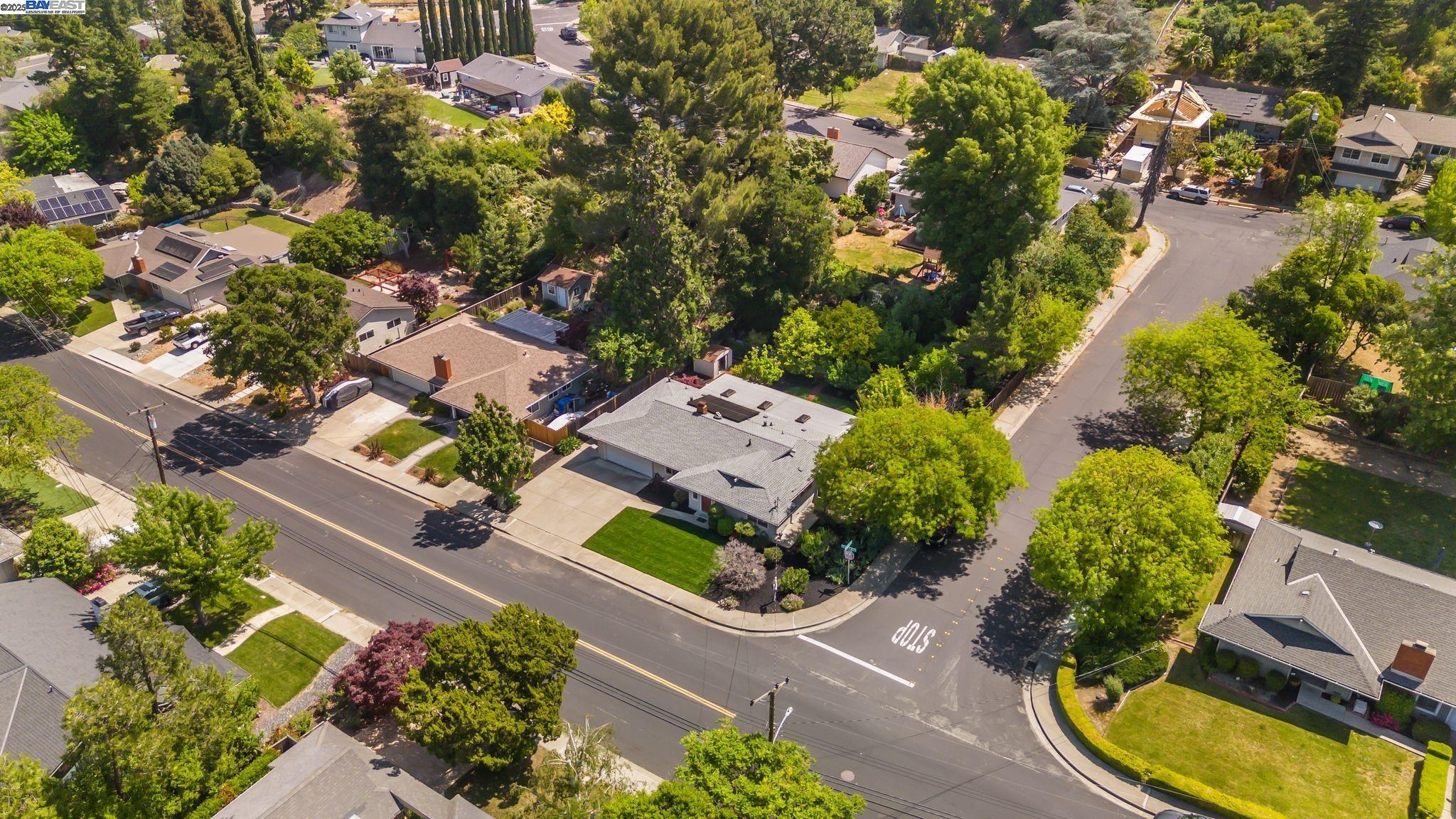 Detail Gallery Image 40 of 45 For 2371 Mallard Dr, Walnut Creek,  CA 94597 - 3 Beds | 2 Baths