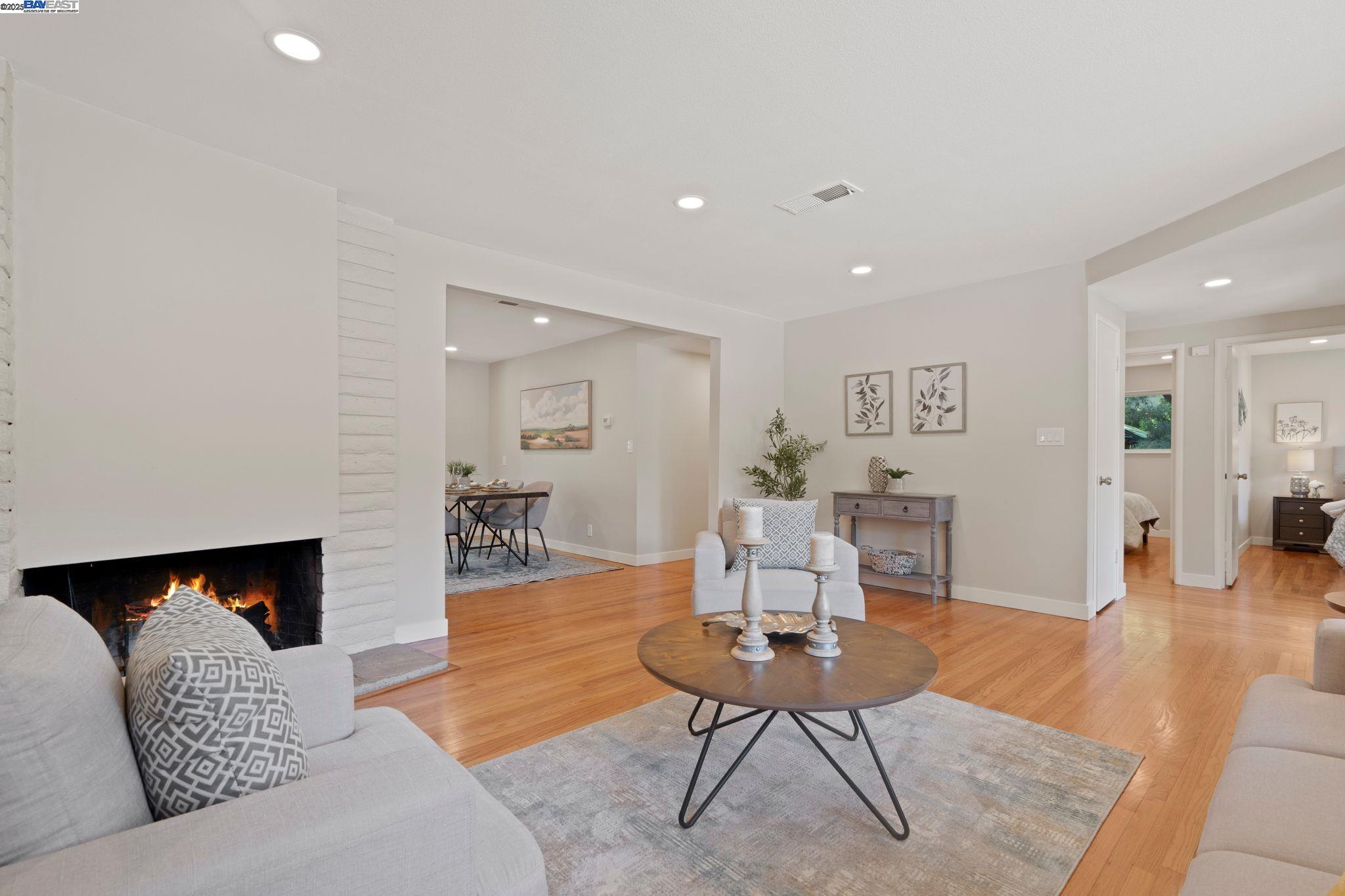 Detail Gallery Image 6 of 45 For 2371 Mallard Dr, Walnut Creek,  CA 94597 - 3 Beds | 2 Baths