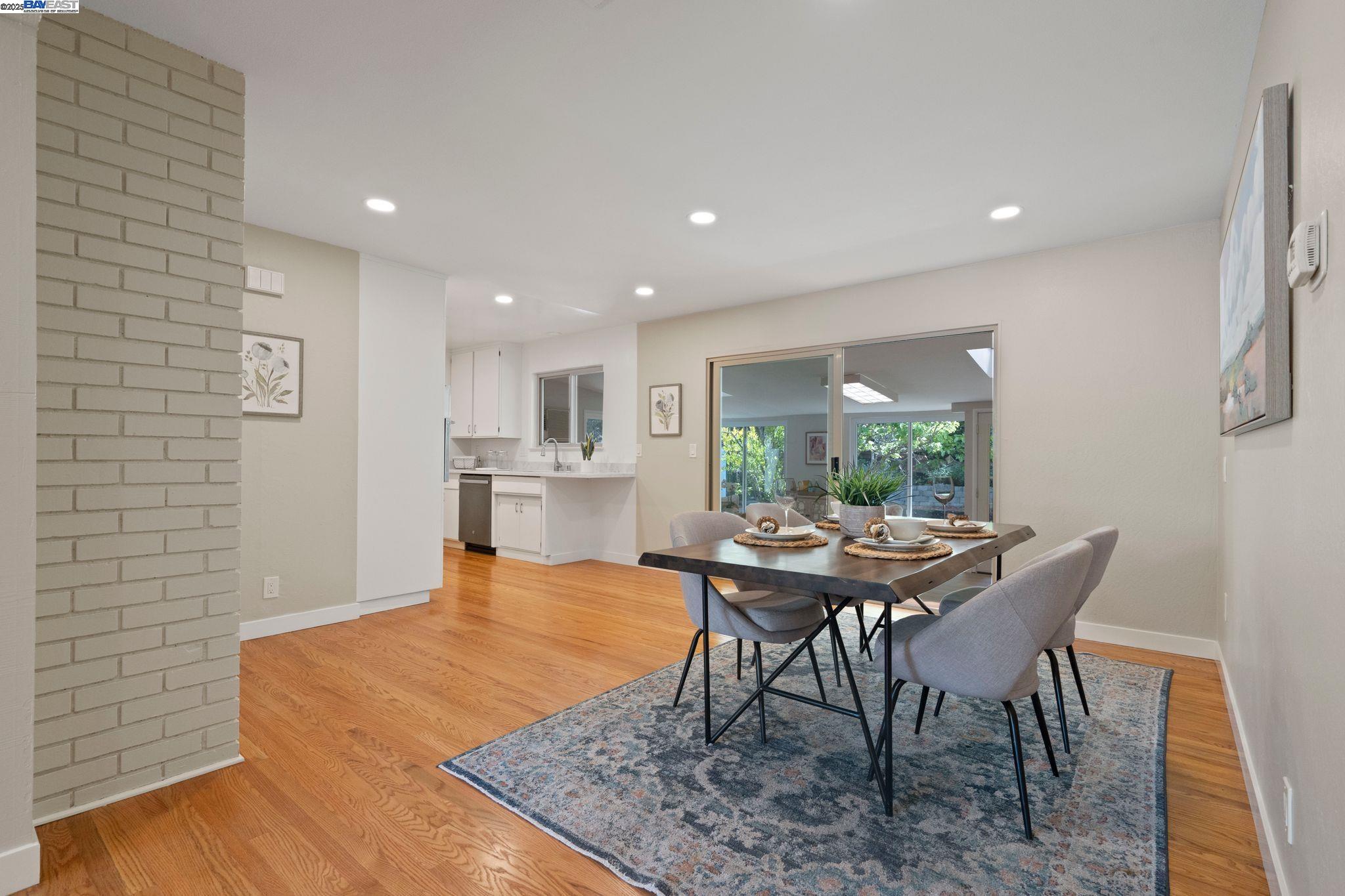 Detail Gallery Image 7 of 45 For 2371 Mallard Dr, Walnut Creek,  CA 94597 - 3 Beds | 2 Baths
