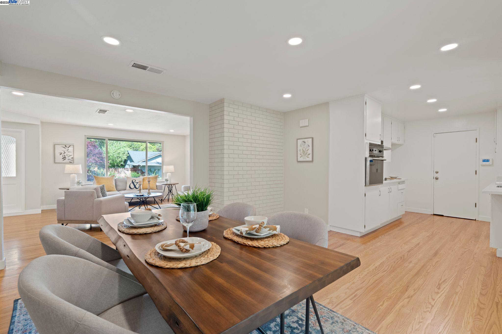 Detail Gallery Image 8 of 45 For 2371 Mallard Dr, Walnut Creek,  CA 94597 - 3 Beds | 2 Baths