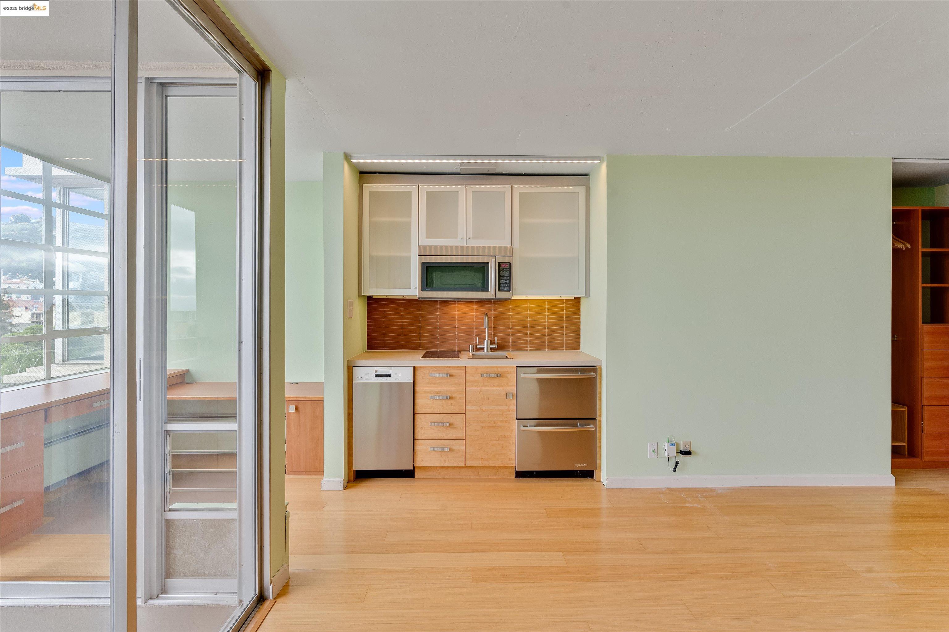 Detail Gallery Image 12 of 45 For 2550 Dana St 8h,  Berkeley,  CA 94704 - 0 Beds | 1 Baths