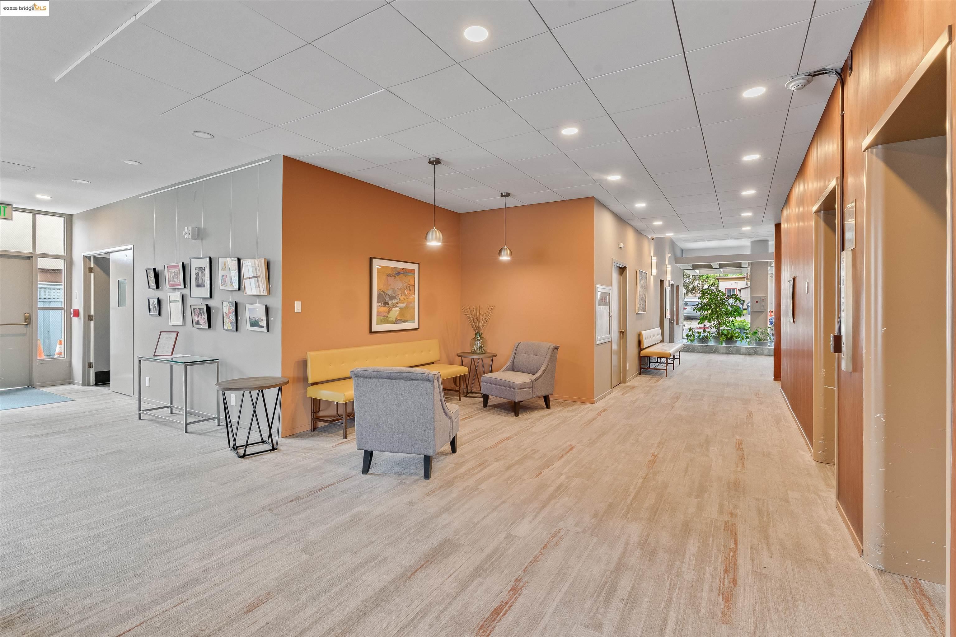 Detail Gallery Image 32 of 45 For 2550 Dana St 8h,  Berkeley,  CA 94704 - 0 Beds | 1 Baths