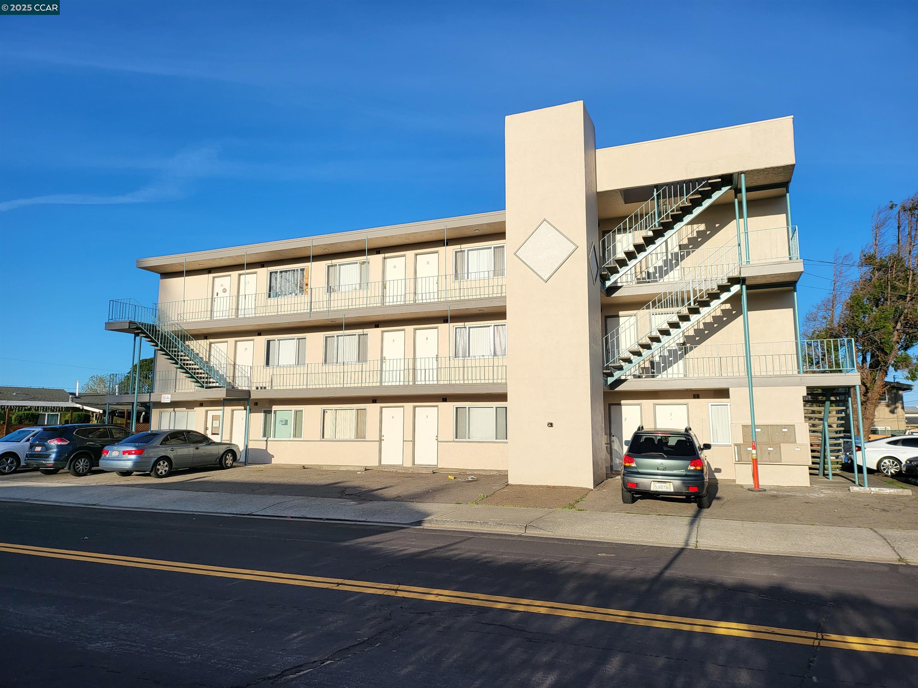 2488 Market Ave # 10, San Pablo, California 94806, 1 Bedroom Bedrooms, 17 Rooms Rooms,1 BathroomBathrooms,Residential Lease,For Rent,2488 Market Ave # 10,41094183