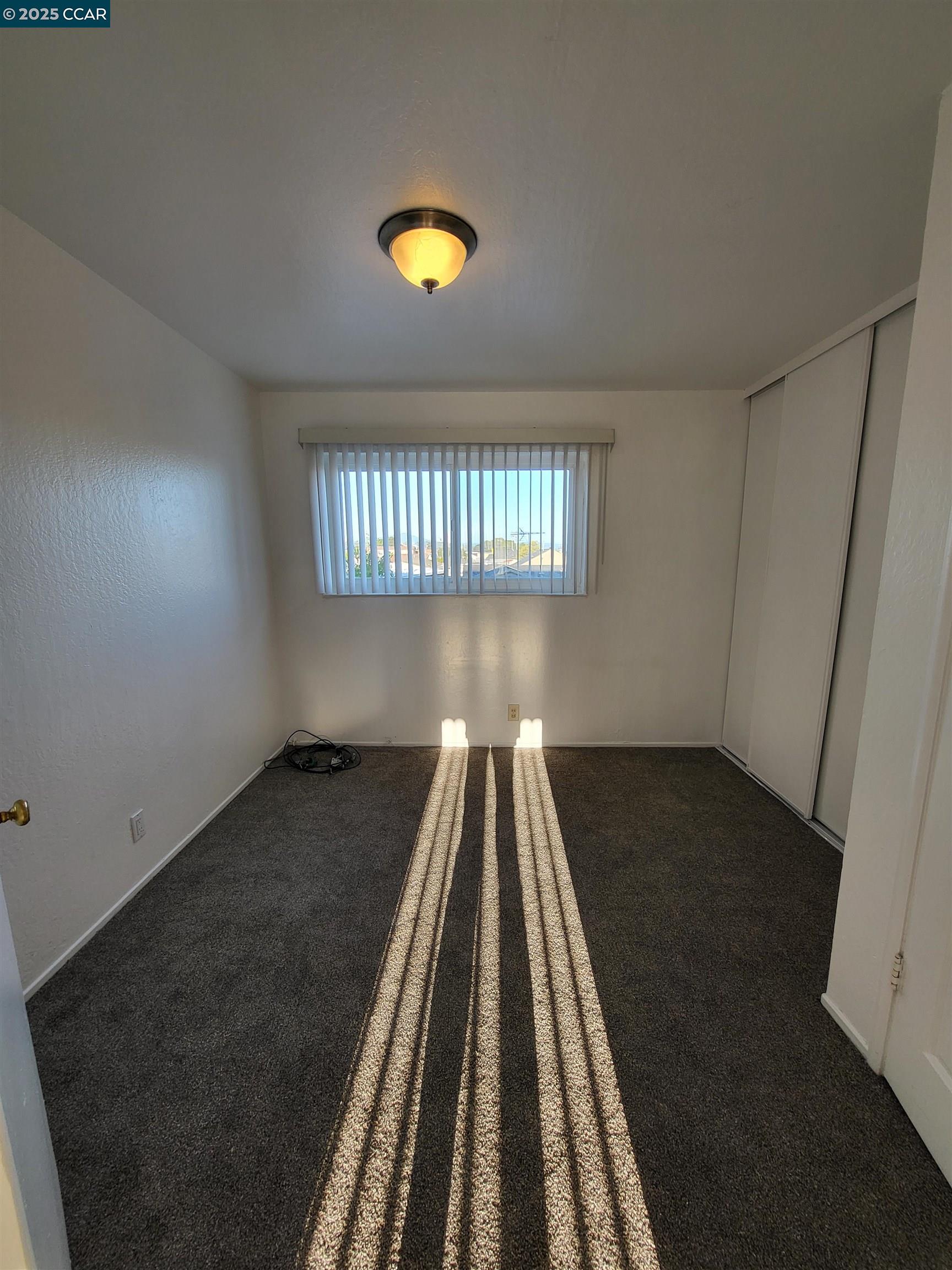 Detail Gallery Image 4 of 5 For 2488 Market Ave #10,  San Pablo,  CA 94806 - 1 Beds | 1 Baths