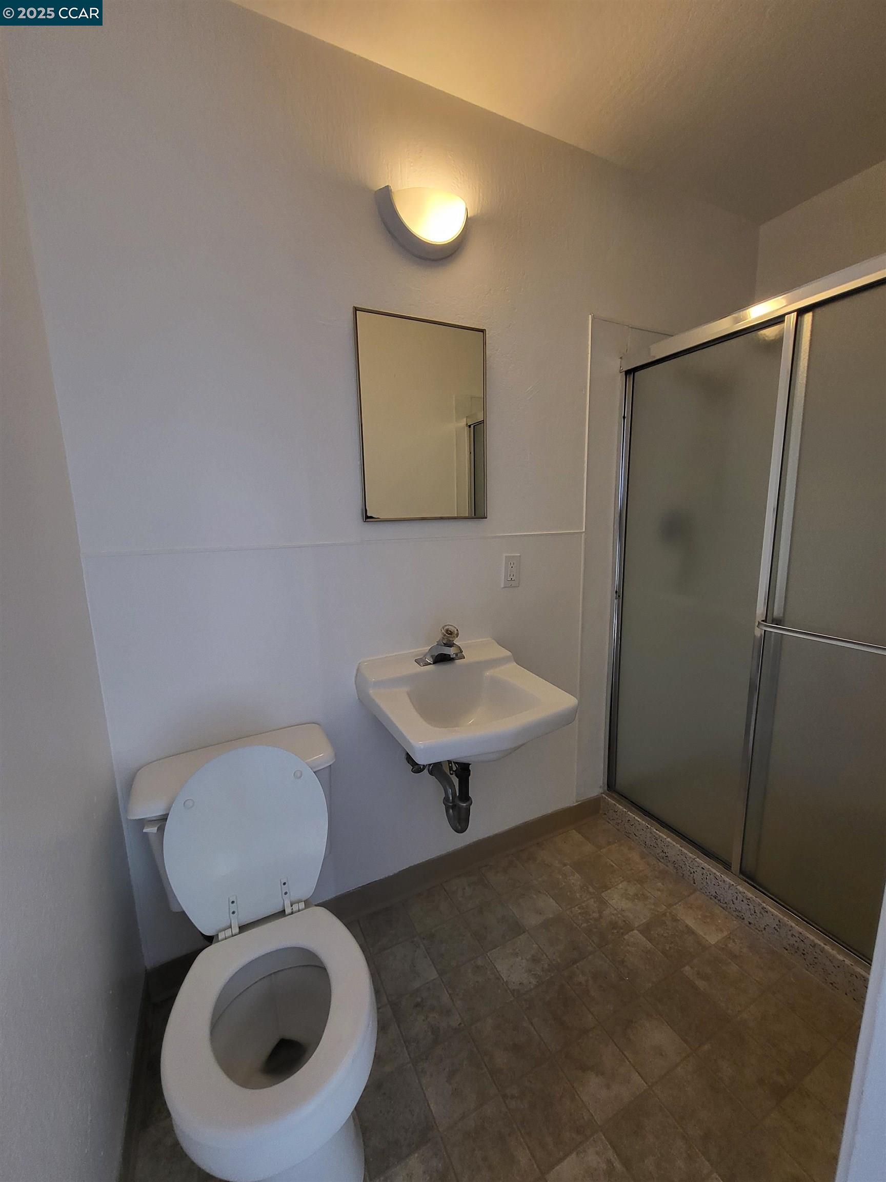 Detail Gallery Image 5 of 5 For 2488 Market Ave #10,  San Pablo,  CA 94806 - 1 Beds | 1 Baths
