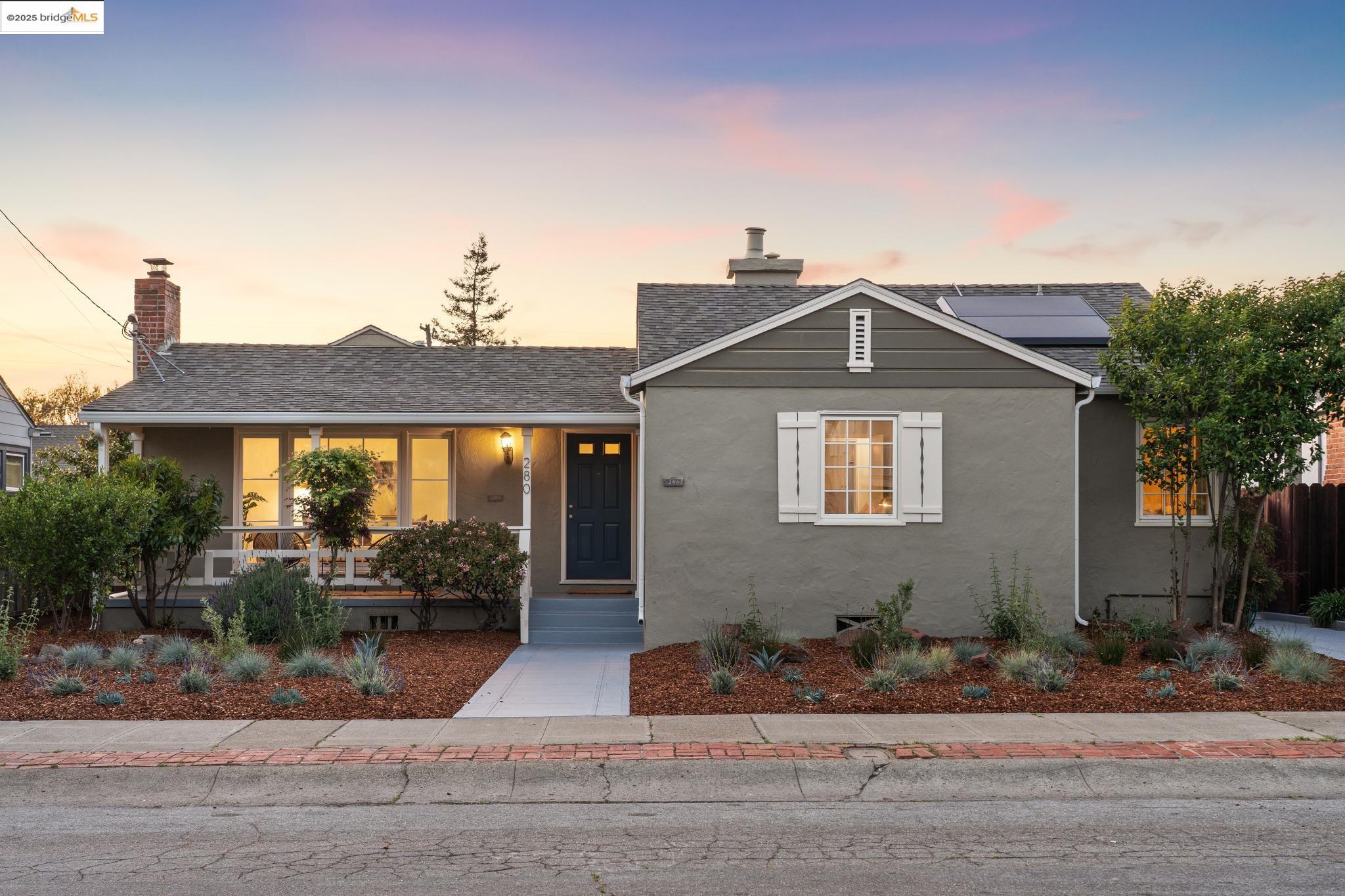 Detail Gallery Image 1 of 1 For 280 Farrelly Dr, San Leandro,  CA 94577 - 3 Beds | 2 Baths