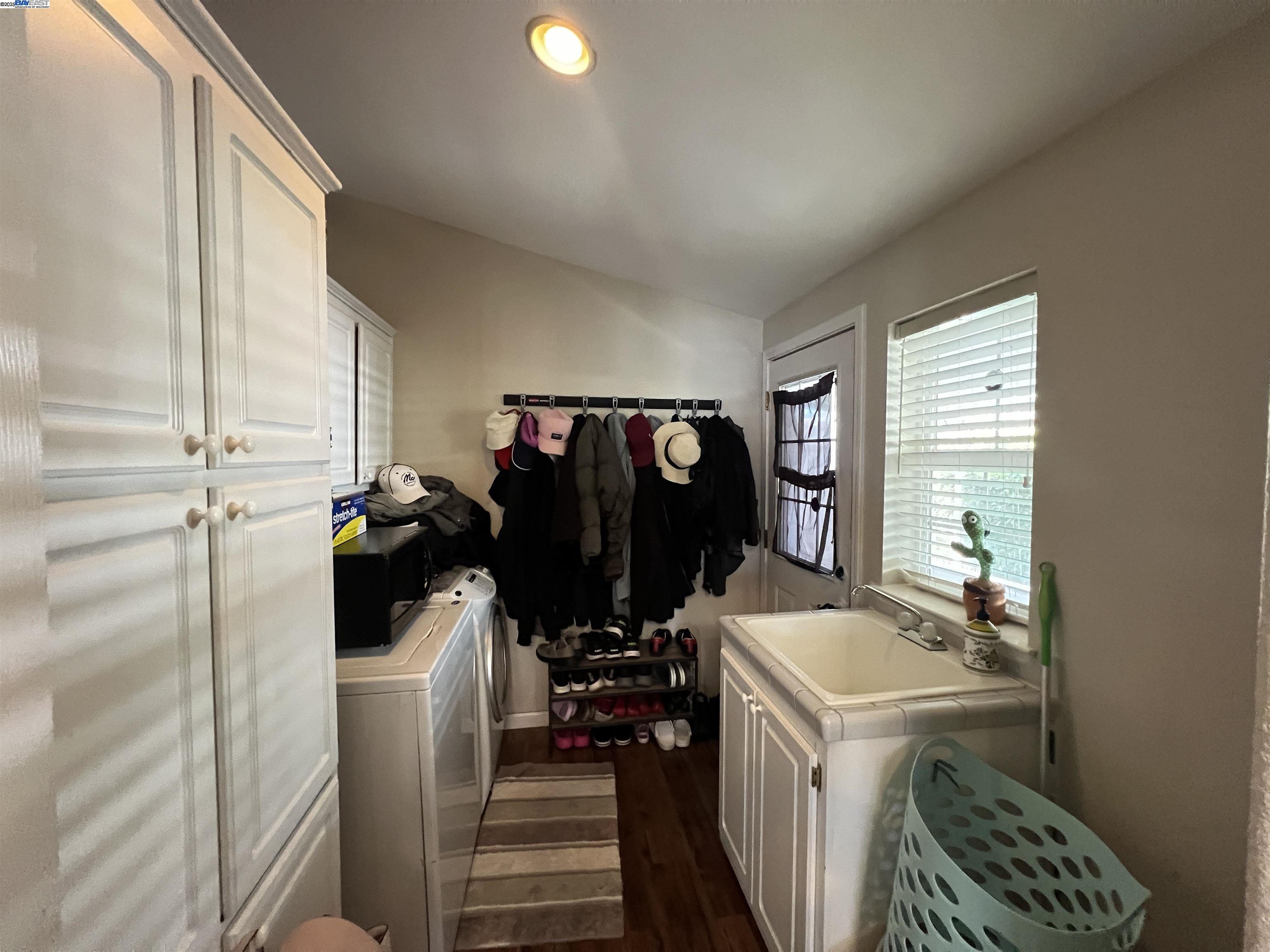 Detail Gallery Image 26 of 32 For 1225 Vienna Dr #103,  Sunnyvale,  CA 94089 - 3 Beds | 2 Baths