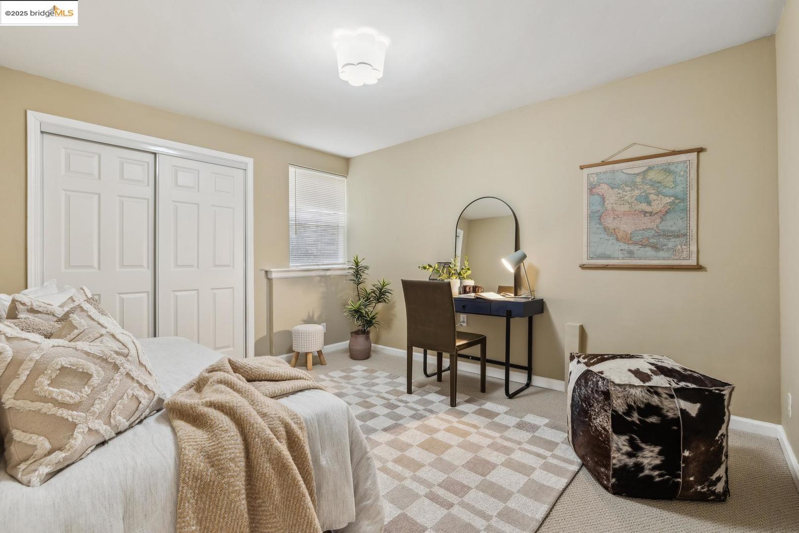 Detail Gallery Image 13 of 32 For 621 Fallon St, Oakland,  CA 94607 - 5 Beds | 2/1 Baths