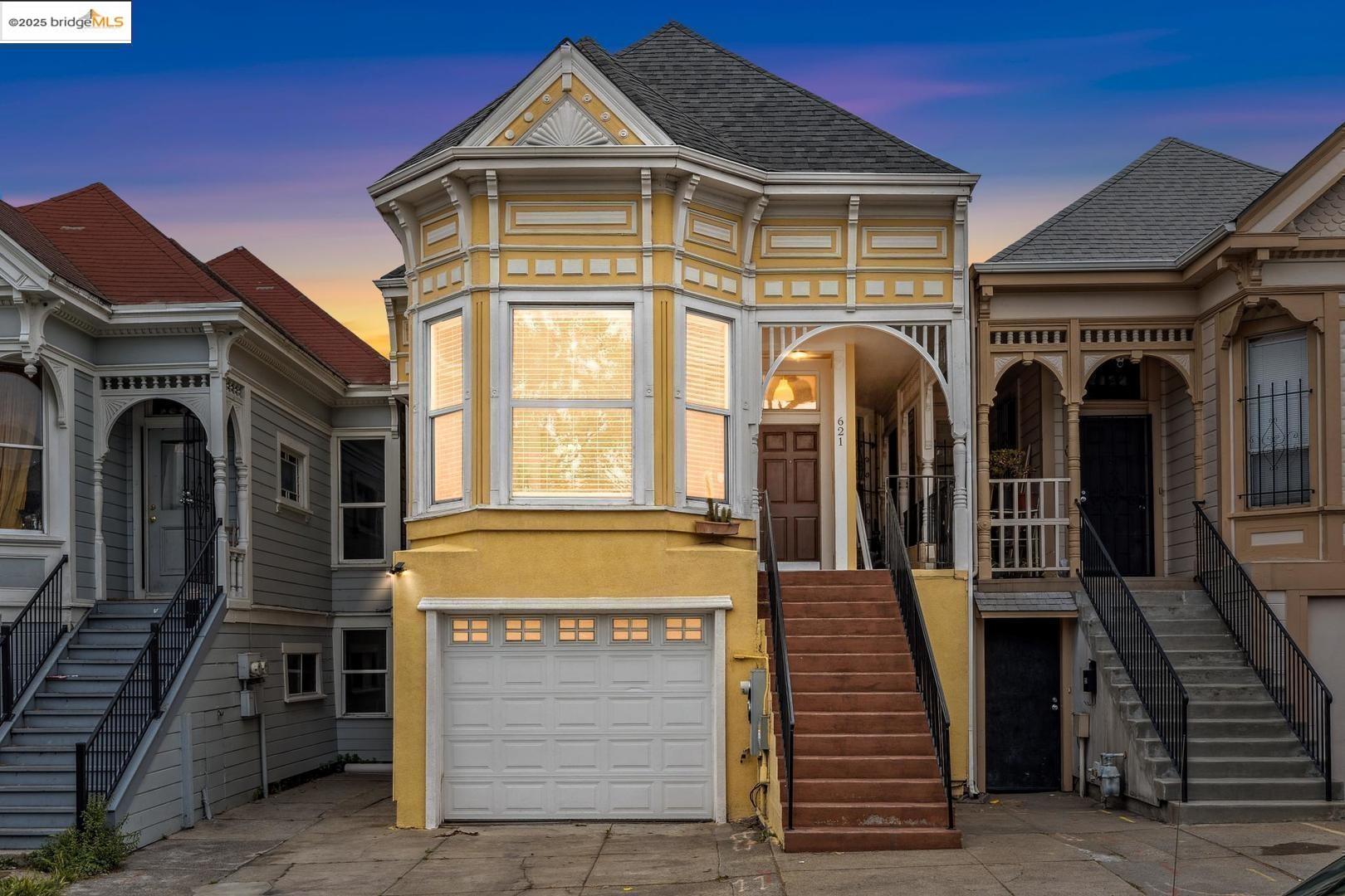 Detail Gallery Image 24 of 32 For 621 Fallon St, Oakland,  CA 94607 - 5 Beds | 2/1 Baths