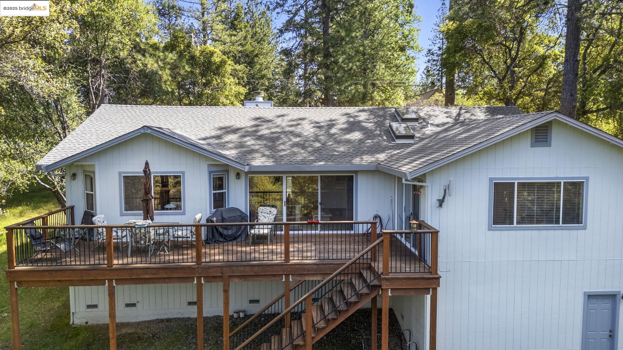 Detail Gallery Image 2 of 56 For 19099 Raboul Court, Groveland,  CA 95321-0000 - 3 Beds | 2 Baths