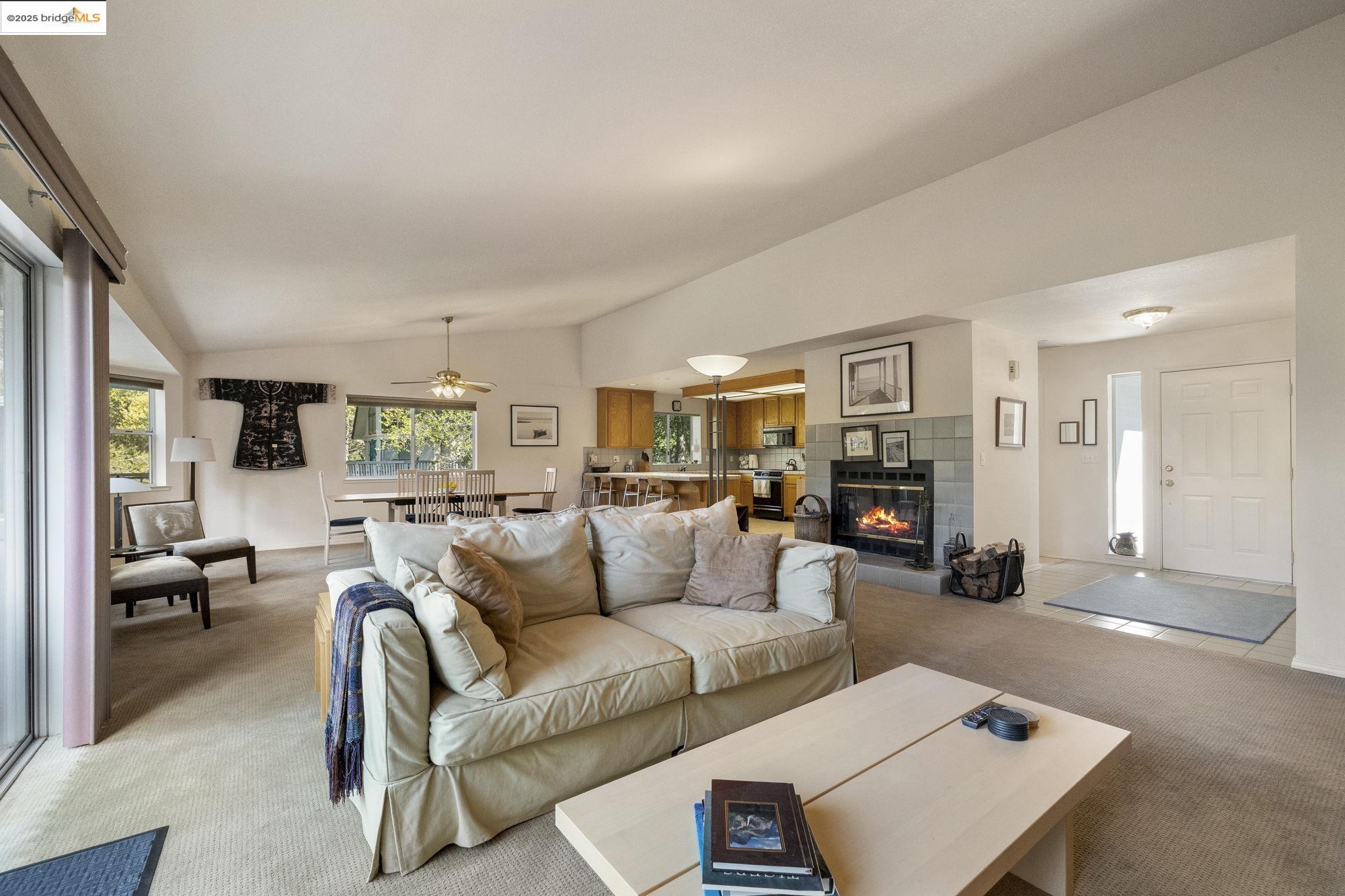 Detail Gallery Image 8 of 56 For 19099 Raboul Court, Groveland,  CA 95321-0000 - 3 Beds | 2 Baths