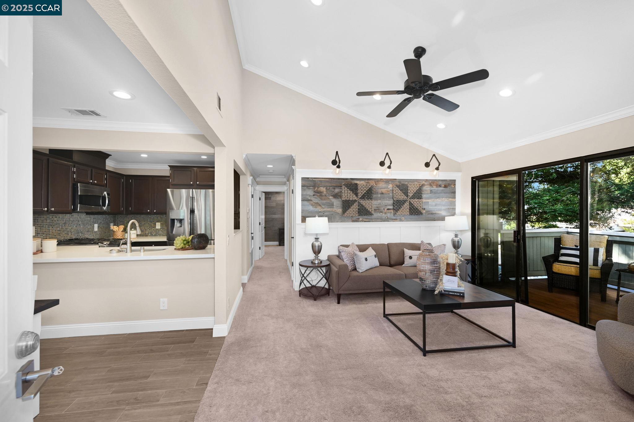 Detail Gallery Image 1 of 1 For 202 Compton Circle #D,  San Ramon,  CA 94583 - 2 Beds | 1 Baths