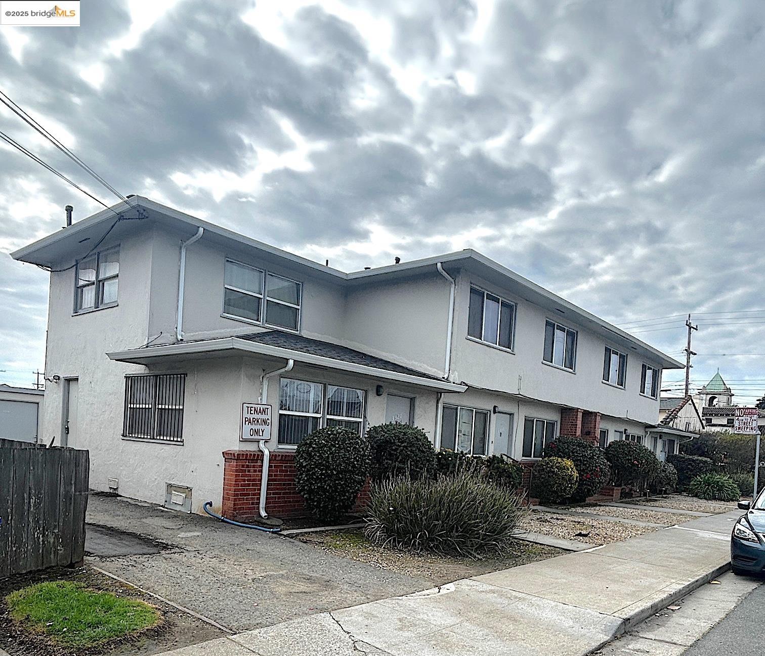 3320 Barrett Ave, Richmond, California 94805, 4 Rooms Rooms,1 BathroomBathrooms,Residential Lease,For Rent,3320 Barrett Ave,41094218