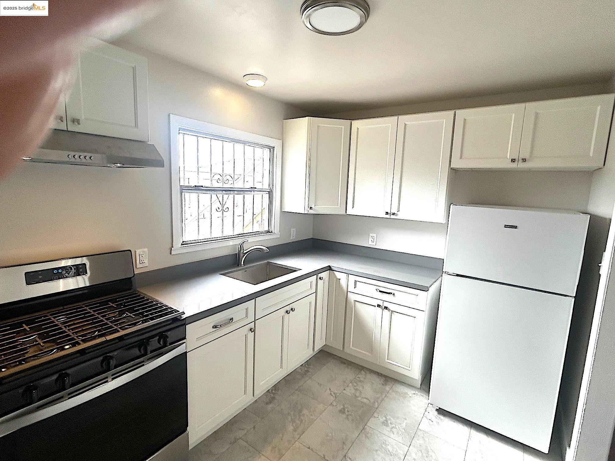3320 Barrett Ave, Richmond, California 94805, 4 Rooms Rooms,1 BathroomBathrooms,Residential Lease,For Rent,3320 Barrett Ave,41094218