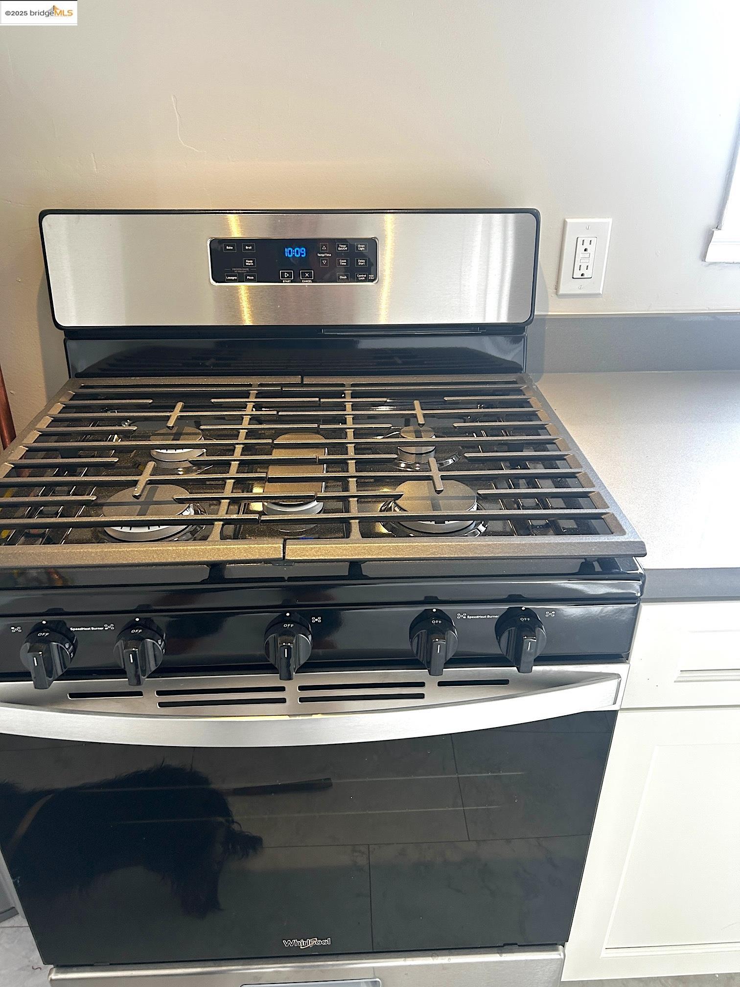 3320 Barrett Ave, Richmond, California 94805, 4 Rooms Rooms,1 BathroomBathrooms,Residential Lease,For Rent,3320 Barrett Ave,41094218