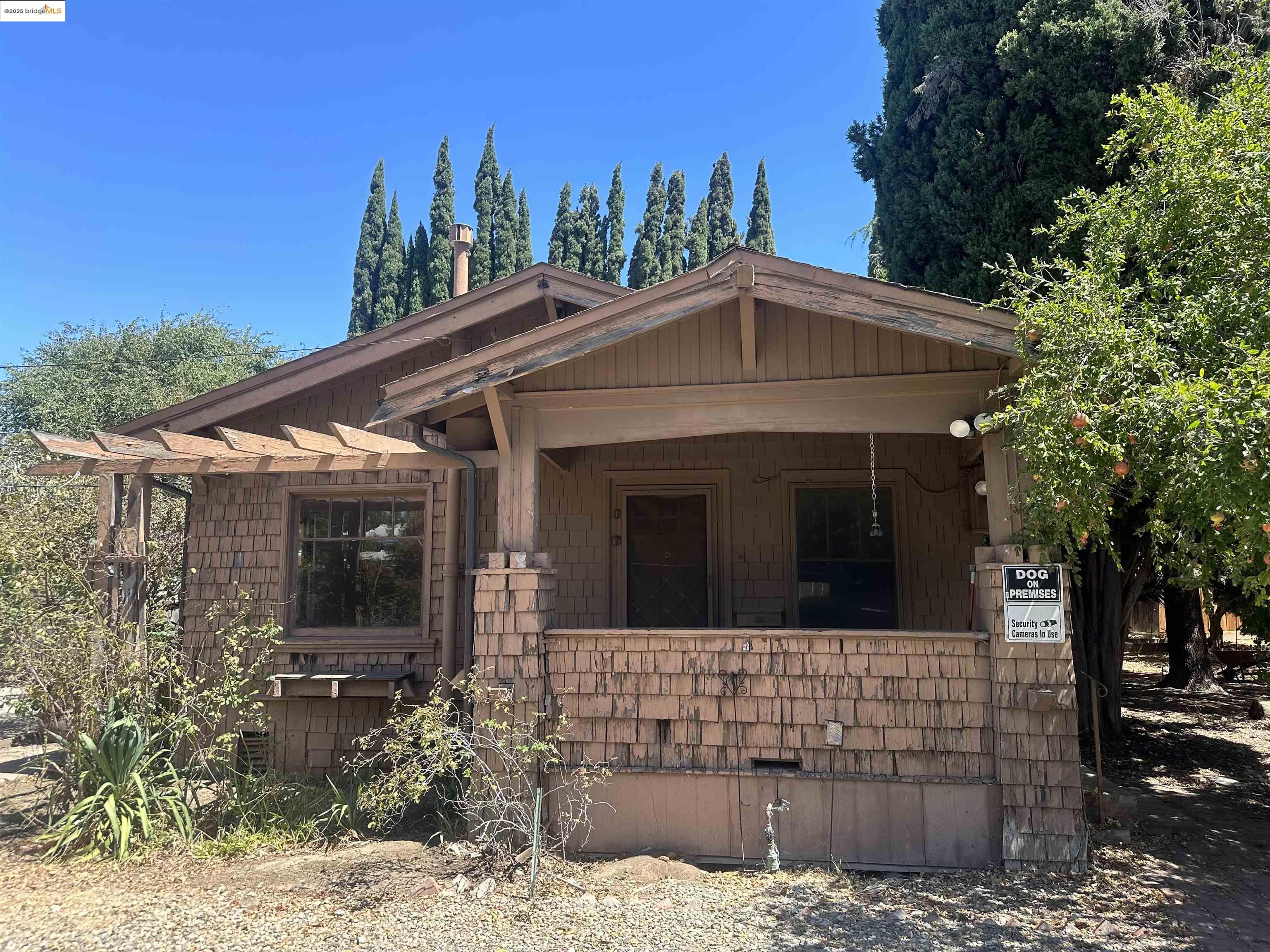 Detail Gallery Image 1 of 25 For 1511 D Street, Antioch,  CA 94509 - 2 Beds | 1/1 Baths