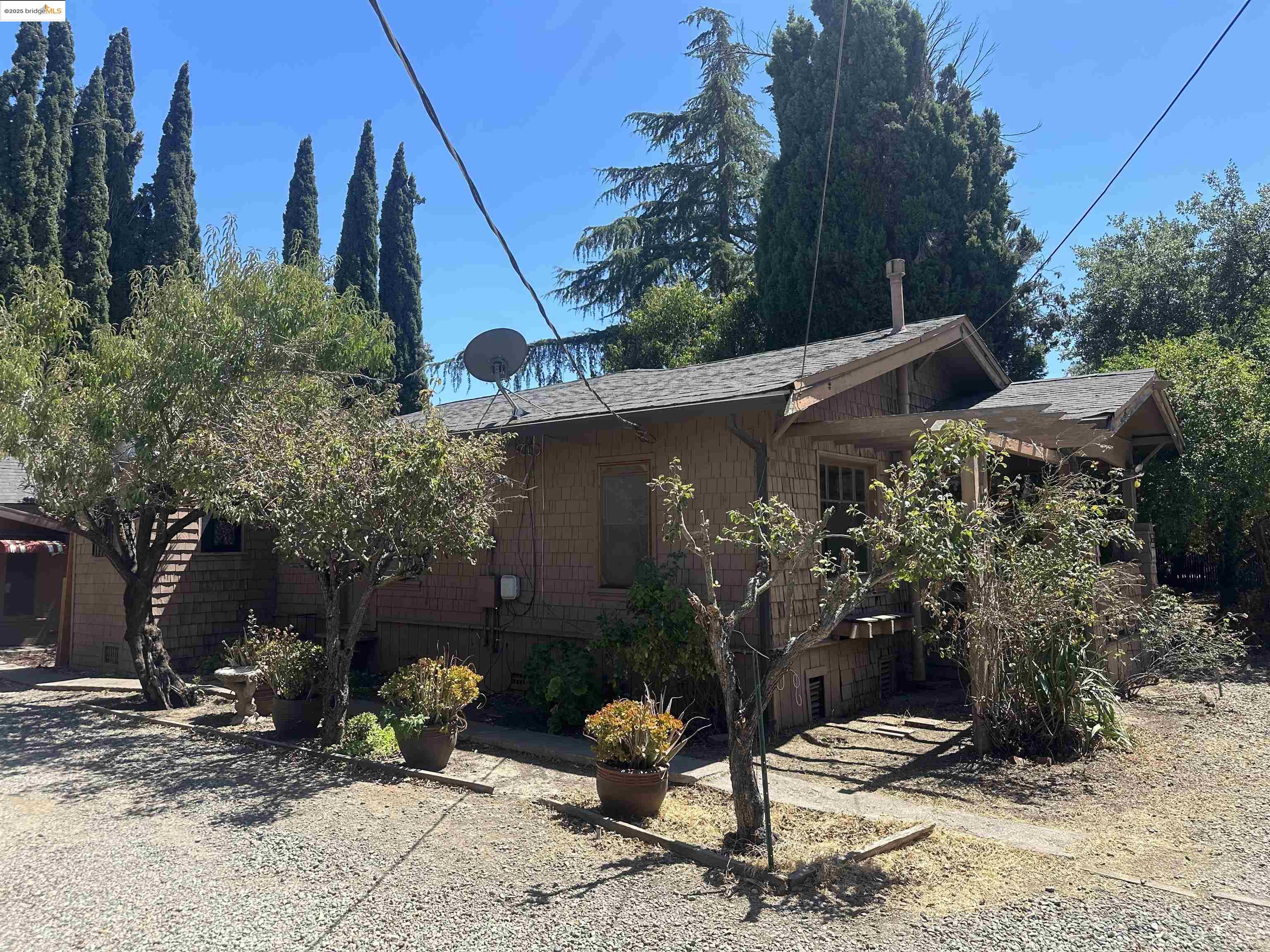 Detail Gallery Image 2 of 25 For 1511 D Street, Antioch,  CA 94509 - 2 Beds | 1/1 Baths