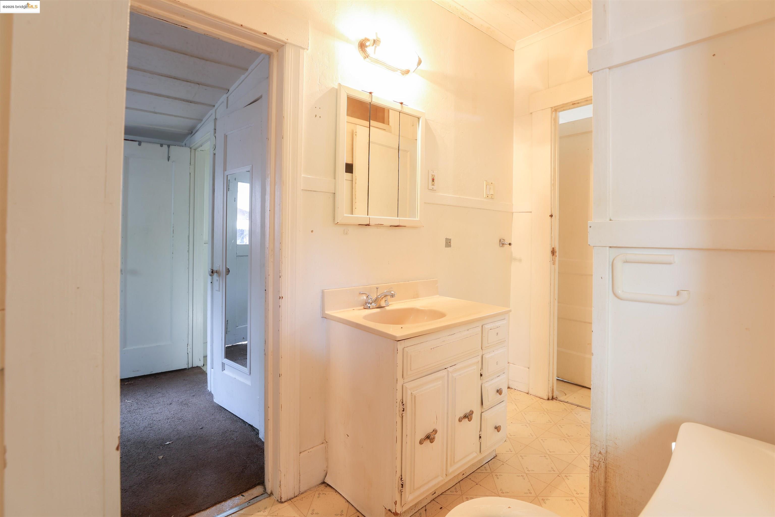 Detail Gallery Image 14 of 26 For 1511 D Street, Antioch,  CA 94509 - 2 Beds | 1/1 Baths