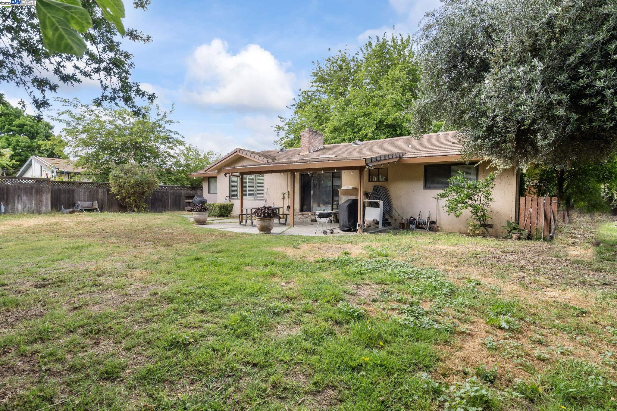 Detail Gallery Image 32 of 35 For 550 N Corral Hollow, Tracy,  CA 95376-9677 - 3 Beds | 2 Baths