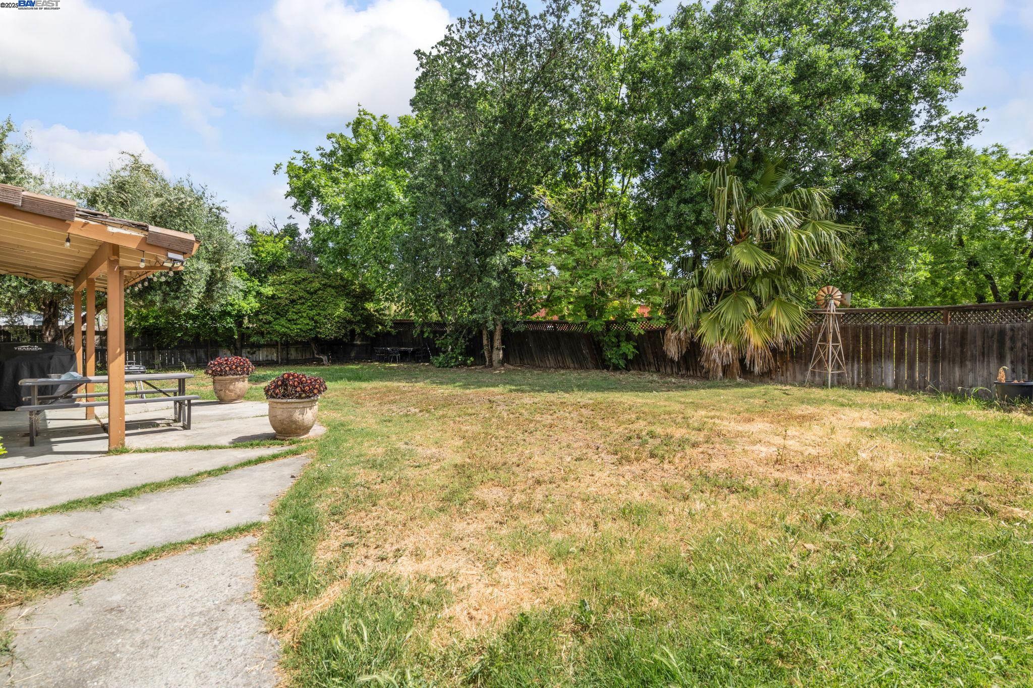 Detail Gallery Image 34 of 35 For 550 N Corral Hollow, Tracy,  CA 95376-9677 - 3 Beds | 2 Baths