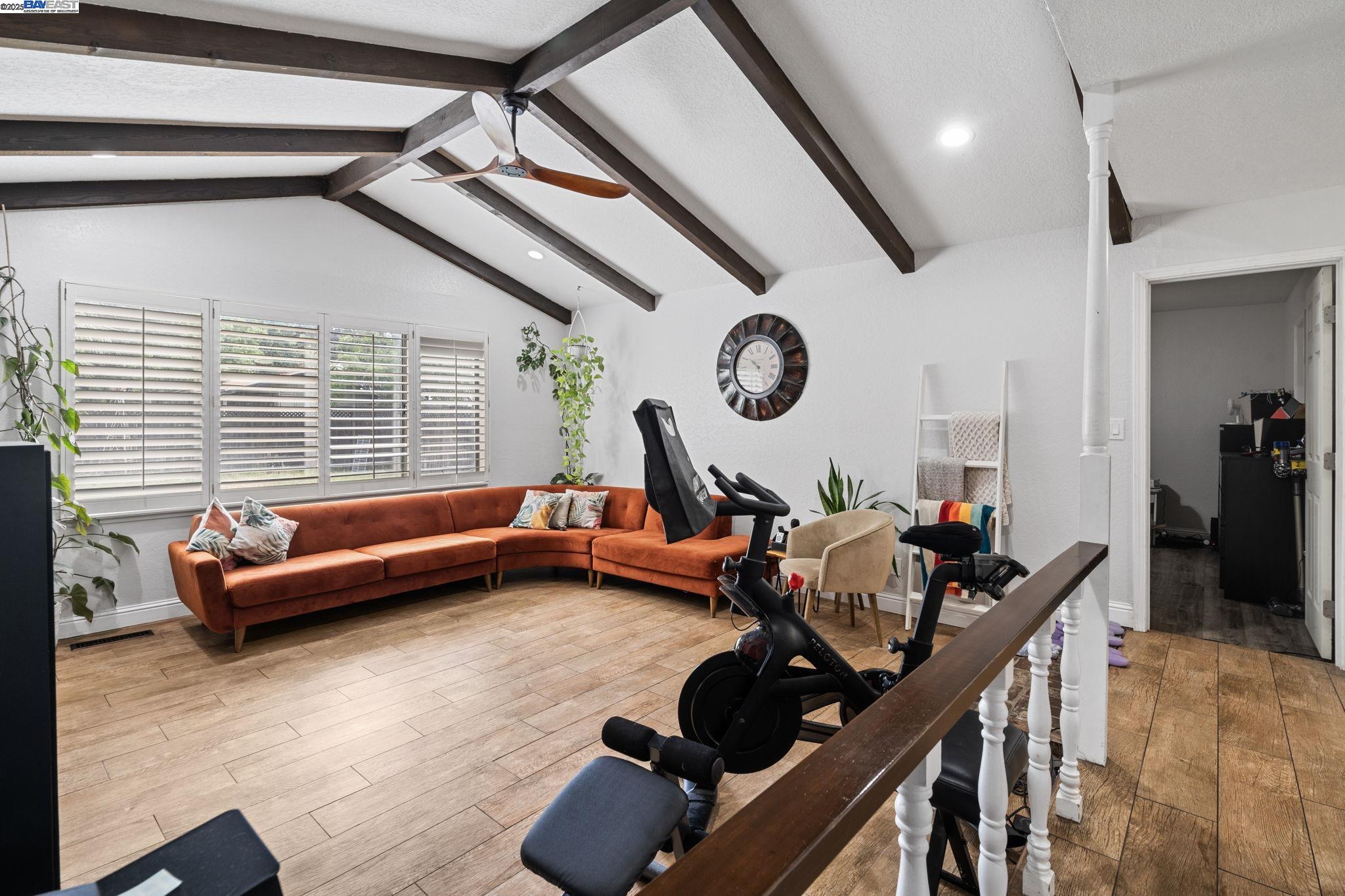 Detail Gallery Image 7 of 35 For 550 N Corral Hollow, Tracy,  CA 95376-9677 - 3 Beds | 2 Baths
