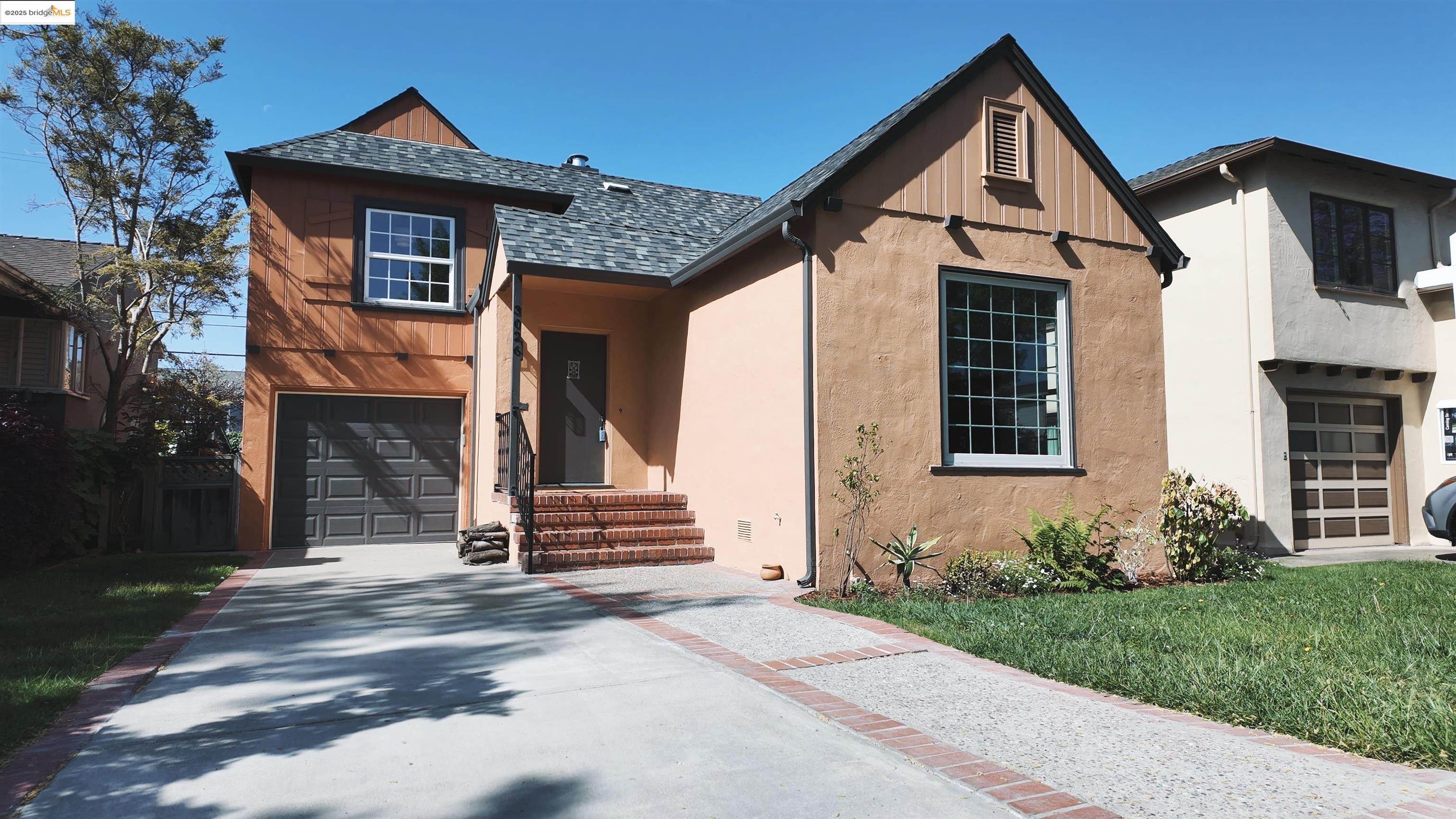 Detail Gallery Image 1 of 1 For 3026 Windsor Dr, Alameda,  CA 94501 - 4 Beds | 2 Baths