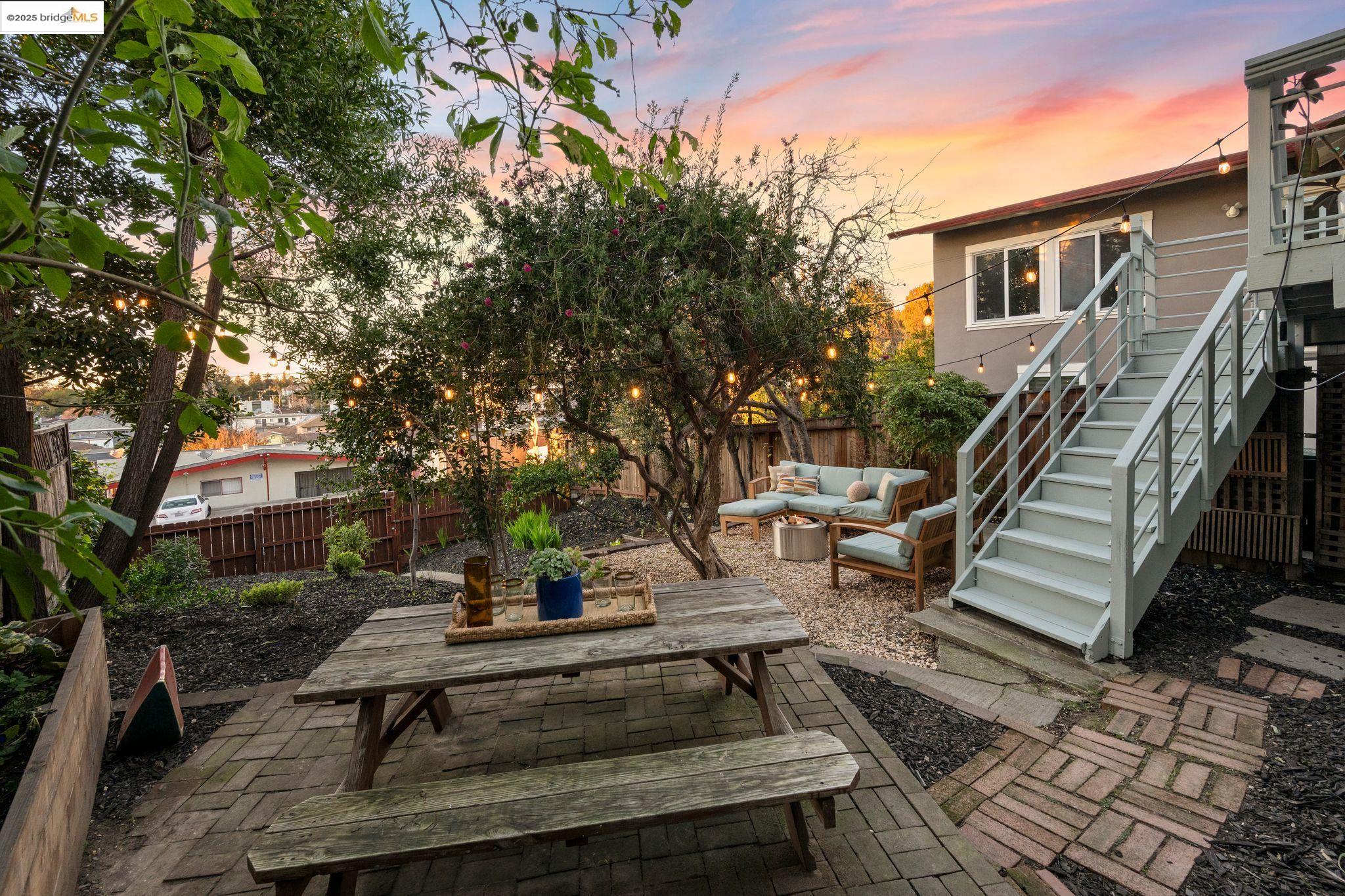 Detail Gallery Image 36 of 42 For 2249 Ransom Ave, Oakland,  CA 94601 - 2 Beds | 1 Baths