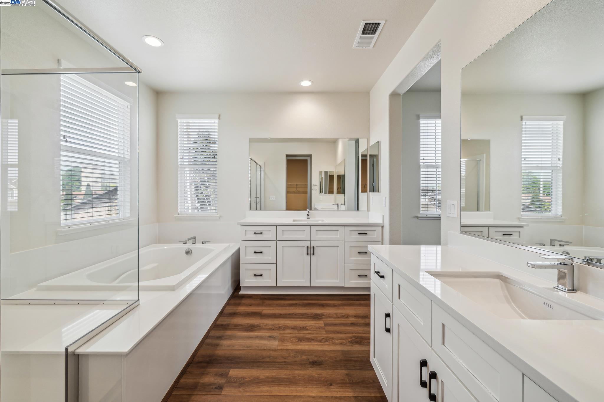Detail Gallery Image 12 of 29 For 1109 Jason Creek Place, Hayward,  CA 94544 - 5 Beds | 4 Baths