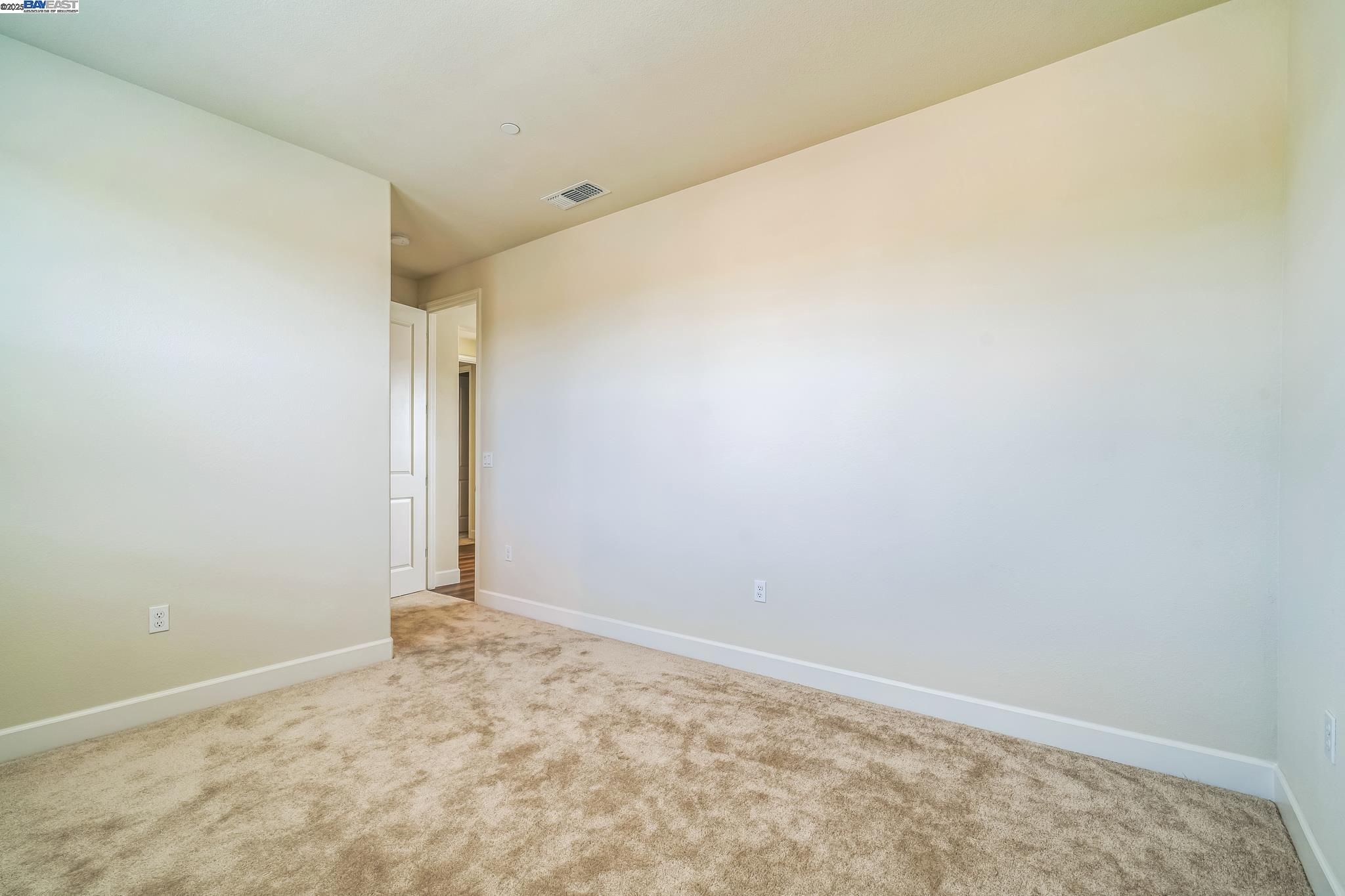 Detail Gallery Image 14 of 29 For 1109 Jason Creek Place, Hayward,  CA 94544 - 5 Beds | 4 Baths