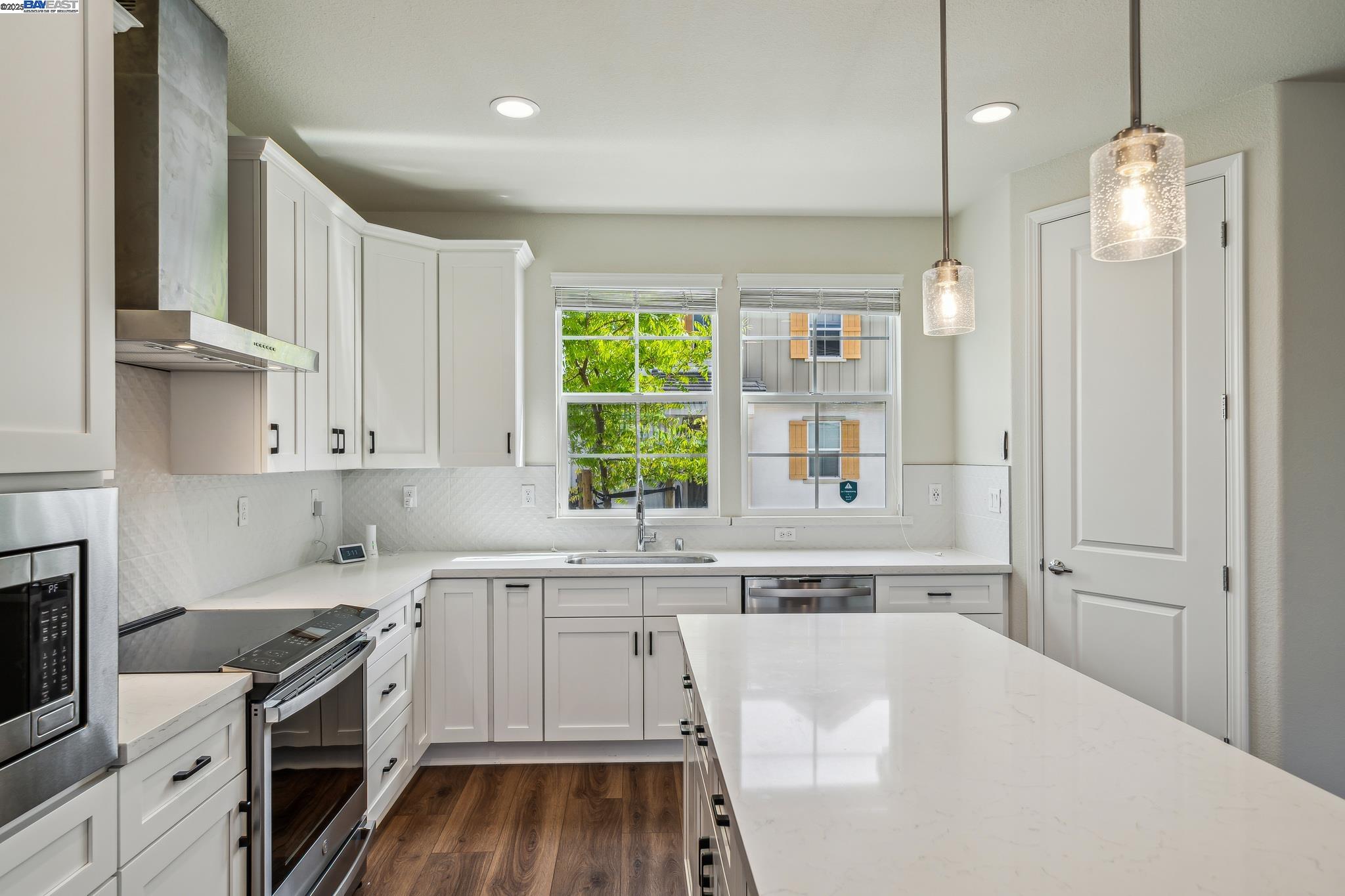 Detail Gallery Image 6 of 29 For 1109 Jason Creek Place, Hayward,  CA 94544 - 5 Beds | 4 Baths