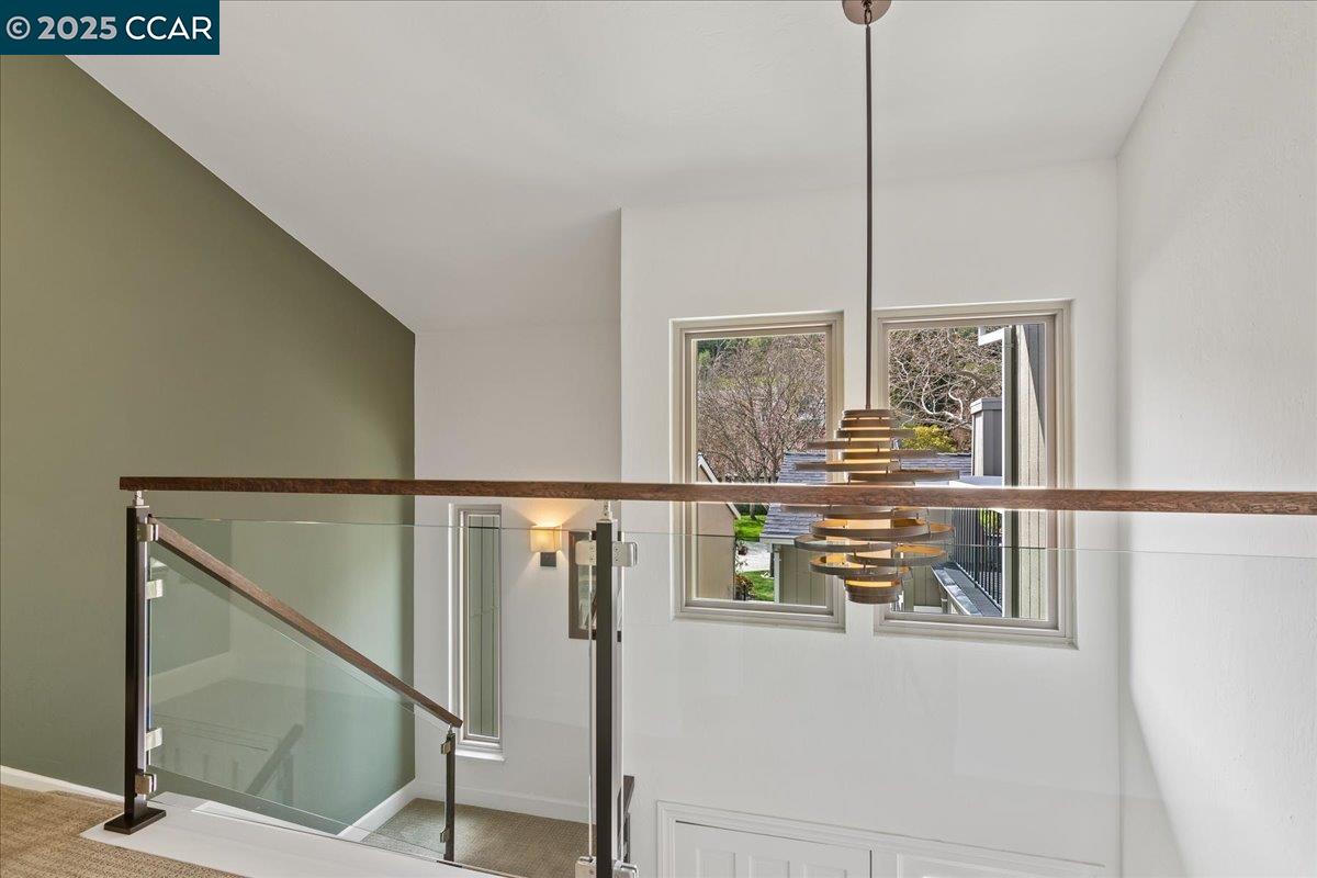 Detail Gallery Image 20 of 47 For 5 Doral Dr, Moraga,  CA 94556 - 3 Beds | 2/1 Baths