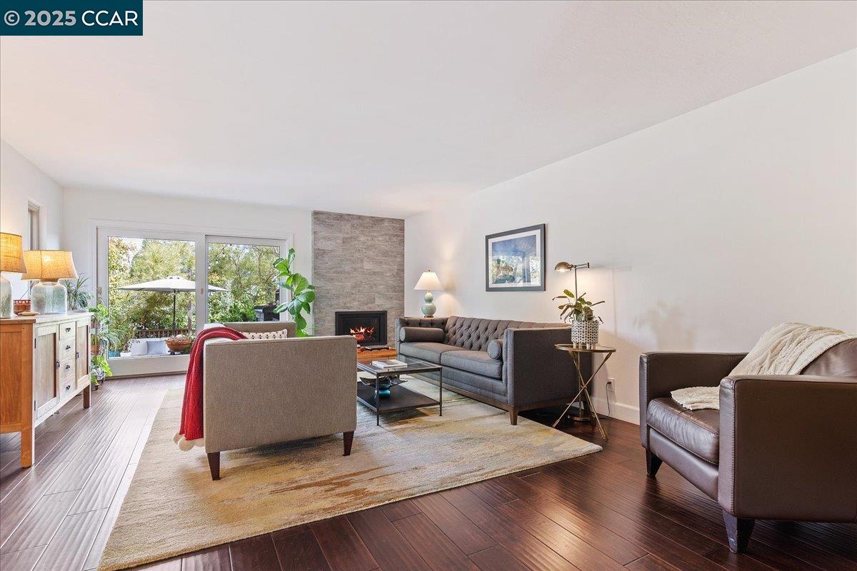Detail Gallery Image 8 of 47 For 5 Doral Dr, Moraga,  CA 94556 - 3 Beds | 2/1 Baths