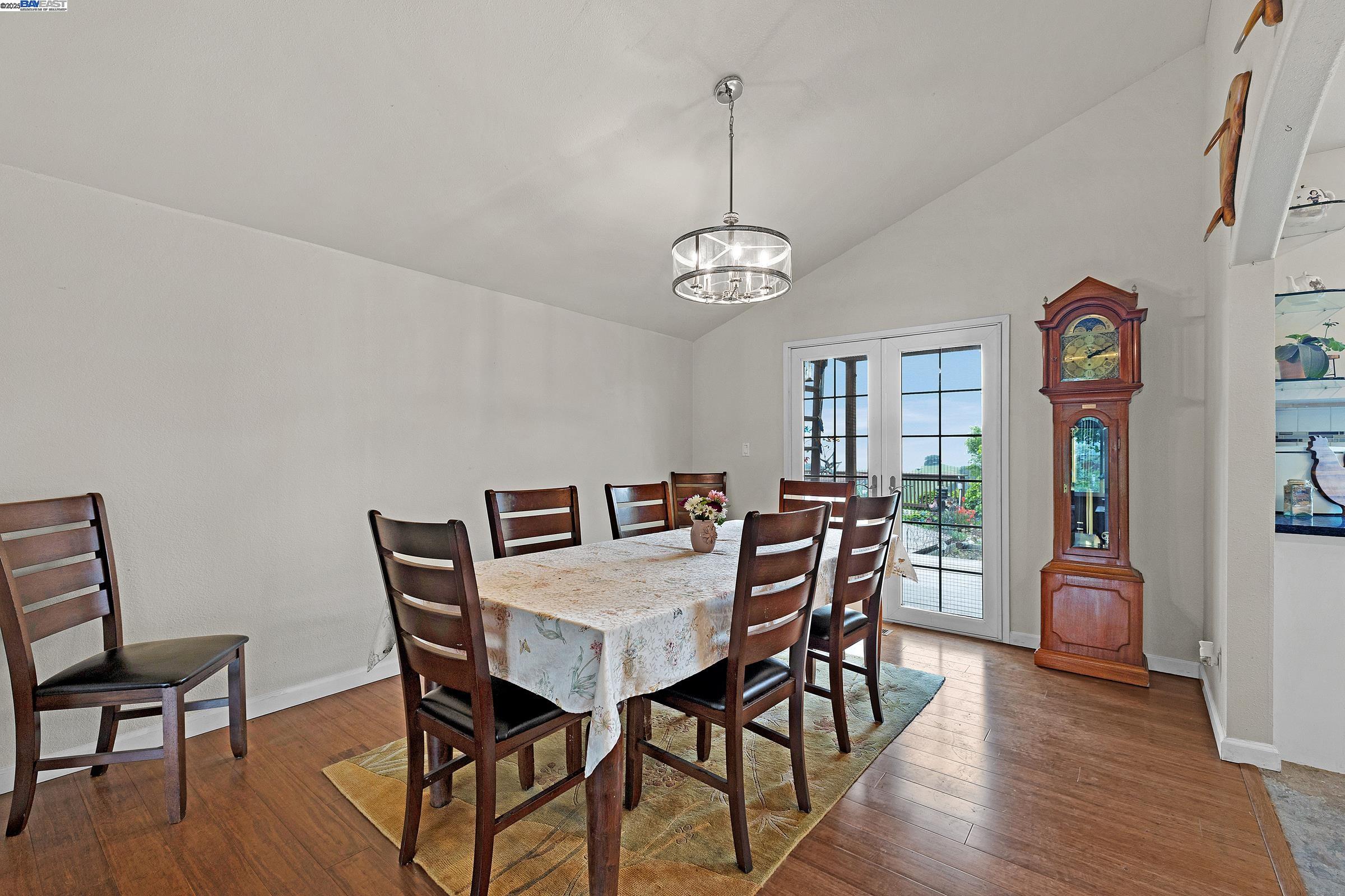 property-img