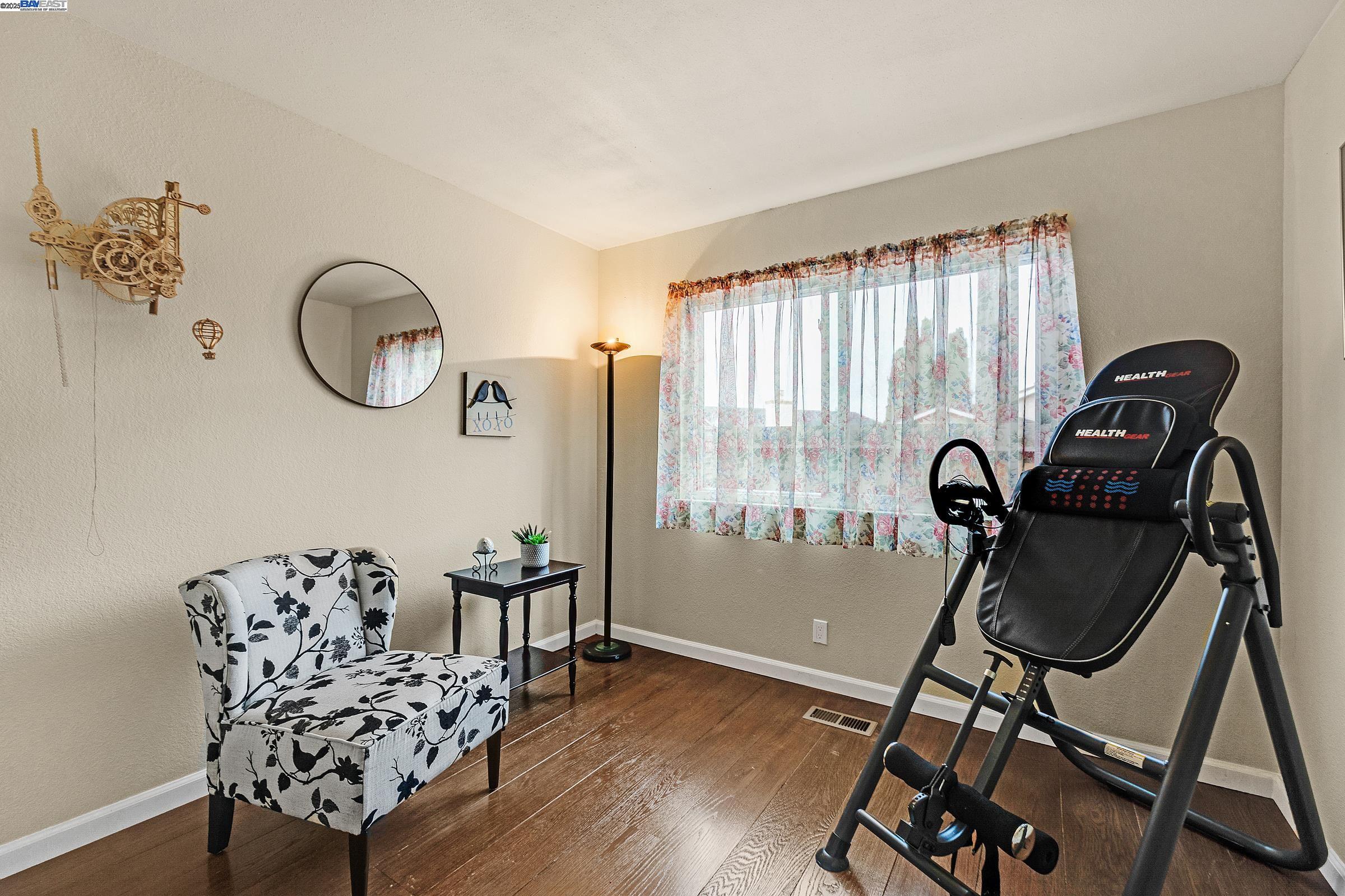 property-img
