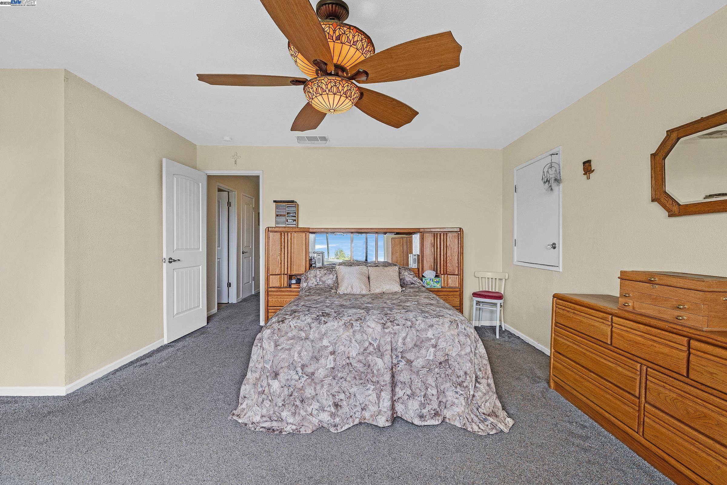 property-img