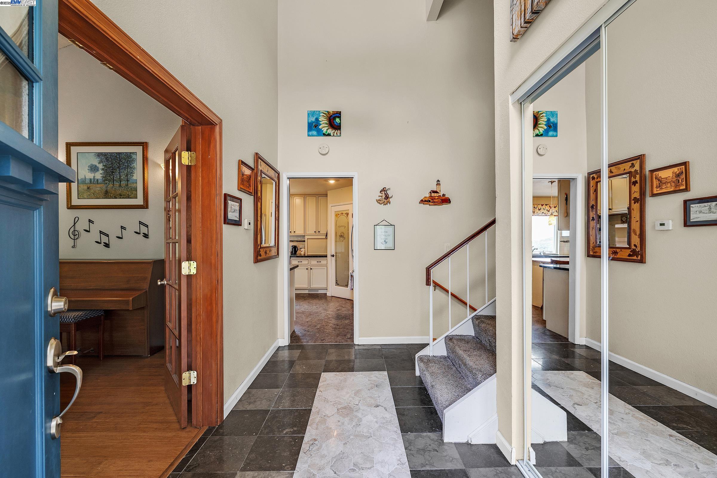 property-img