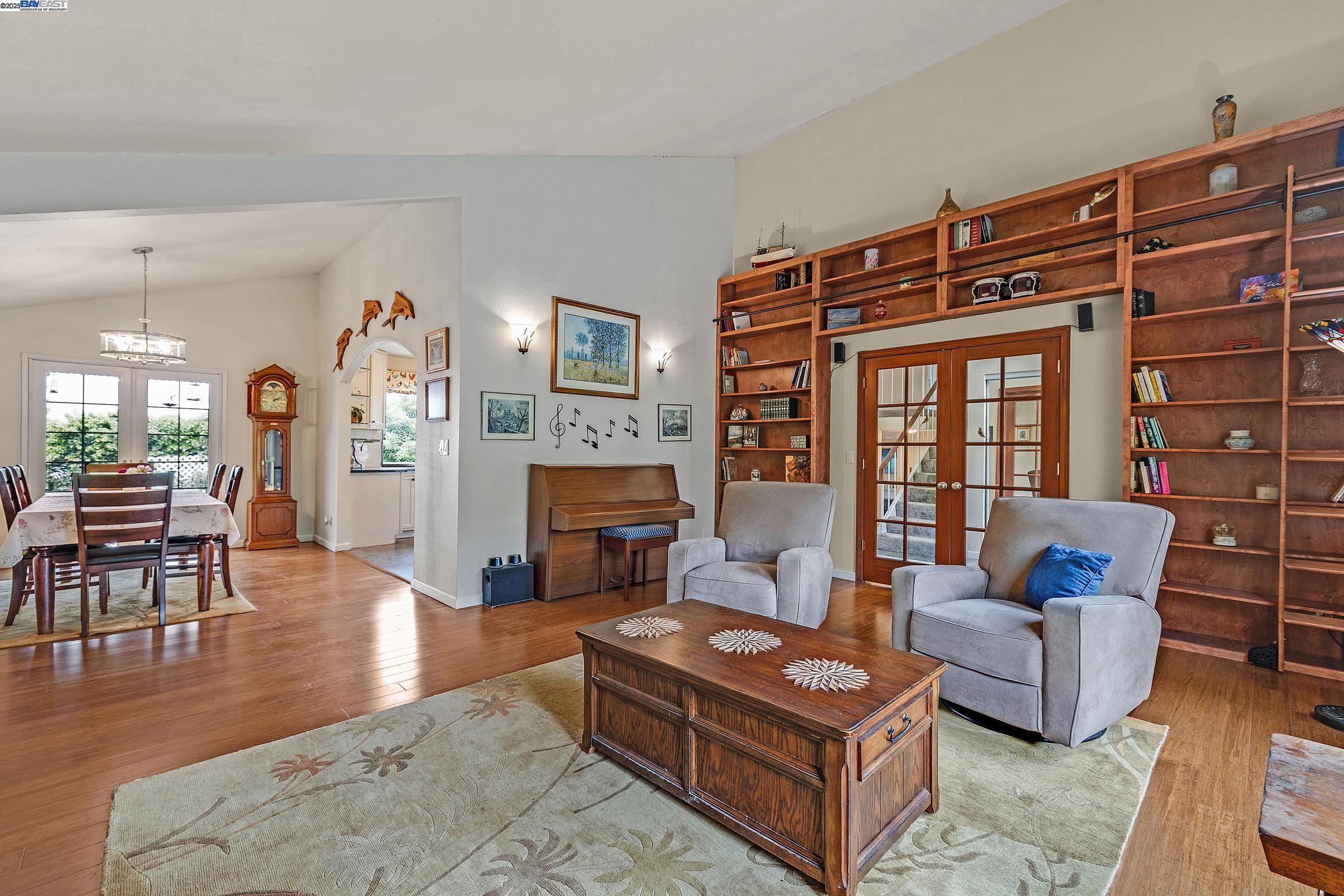 property-img