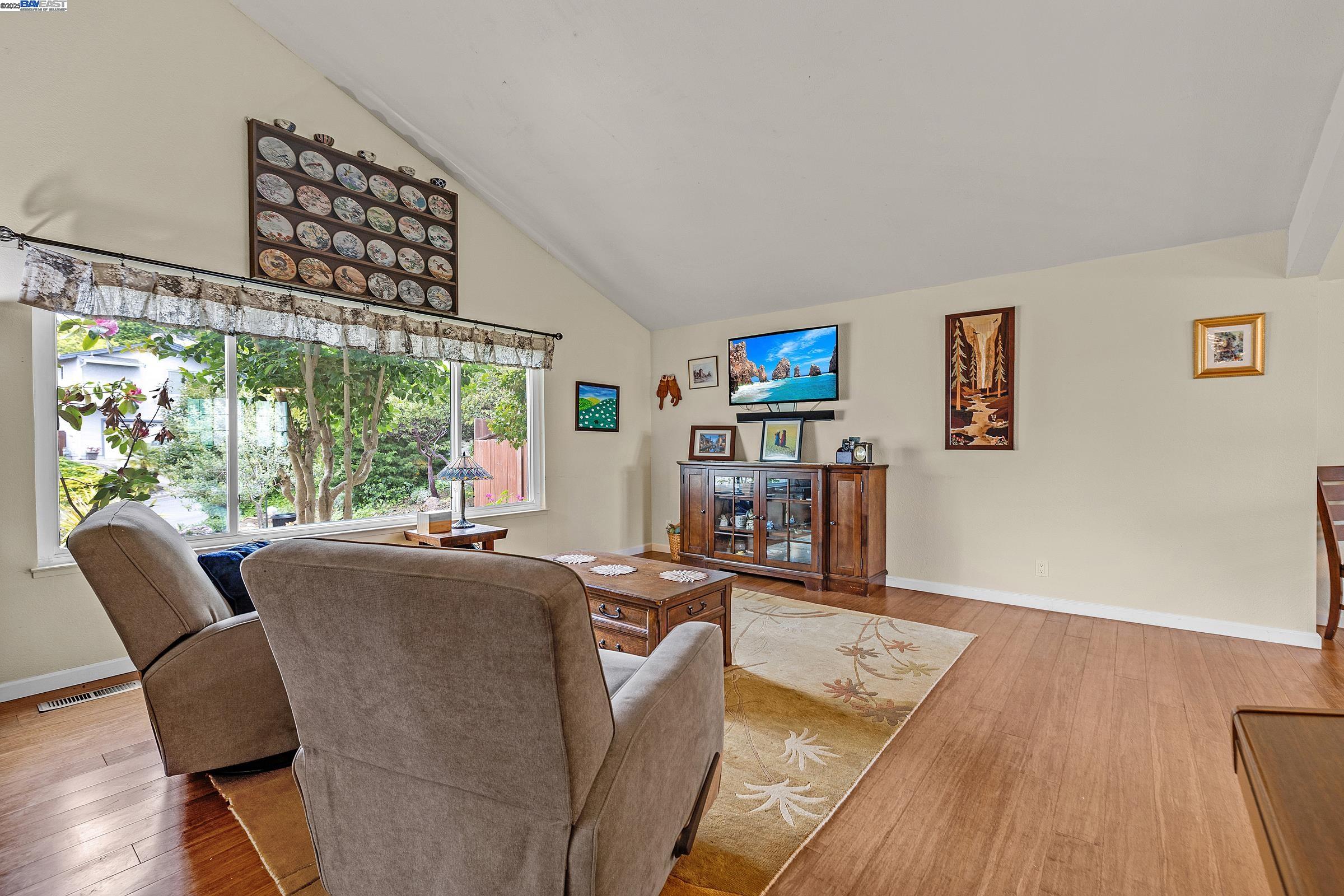 property-img