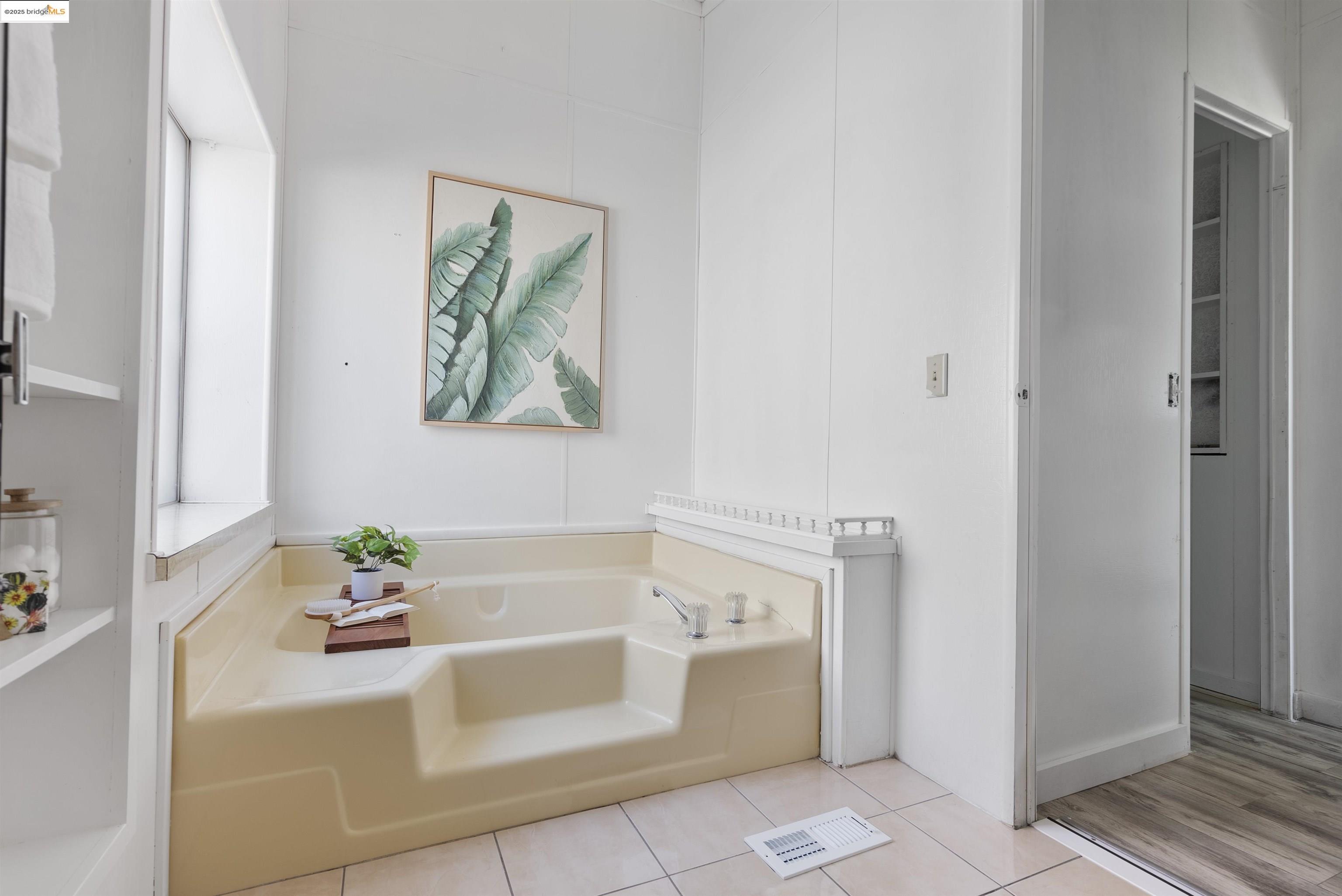 Detail Gallery Image 18 of 35 For 3215 Knob St, Nice,  CA 95464 - 2 Beds | 2 Baths