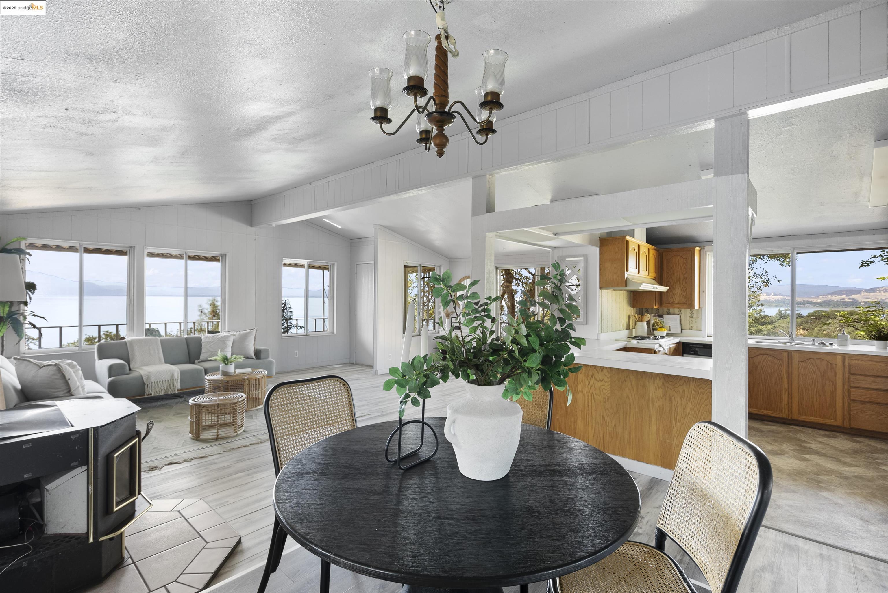 Detail Gallery Image 5 of 35 For 3215 Knob St, Nice,  CA 95464 - 2 Beds | 2 Baths