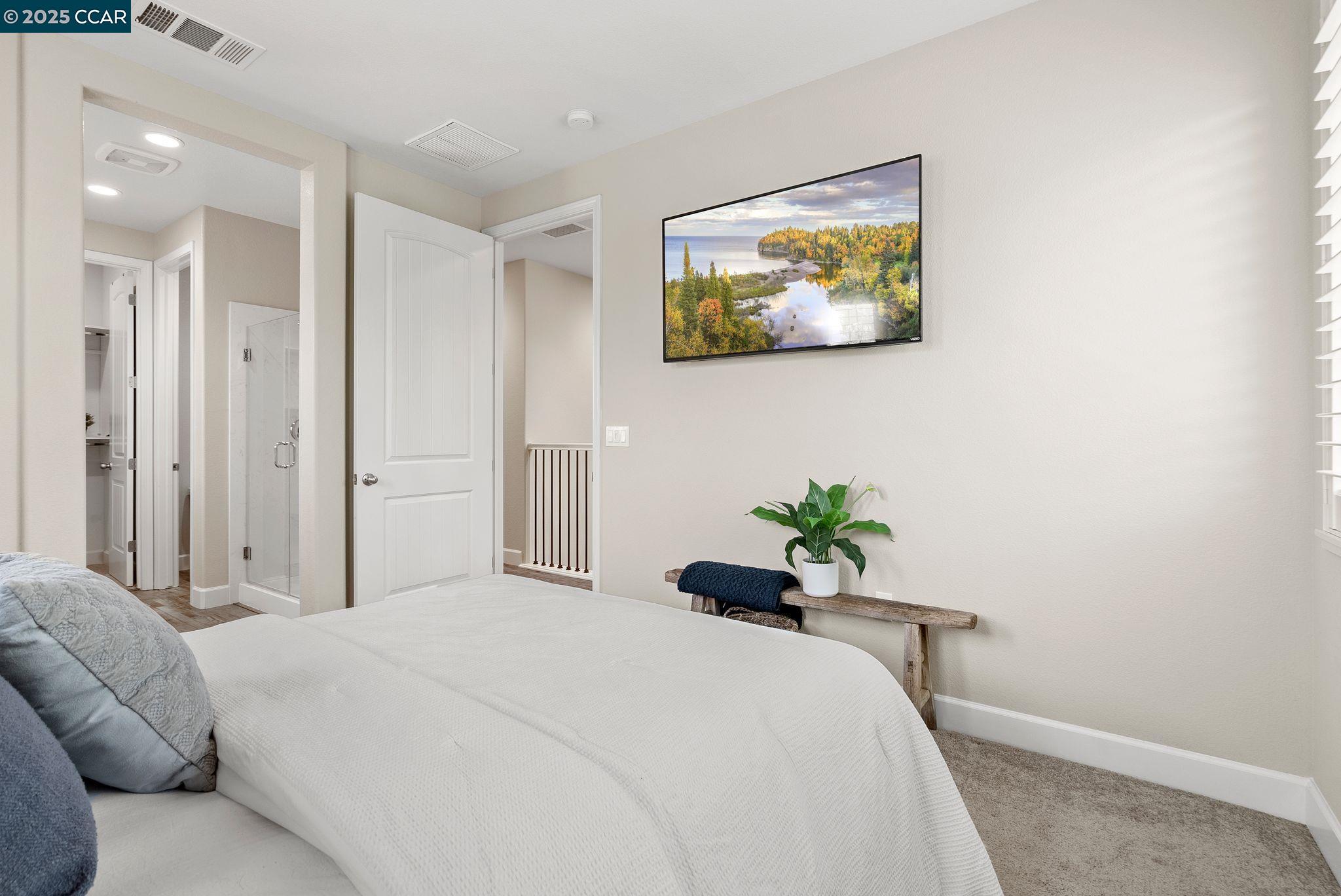 Detail Gallery Image 18 of 38 For 1878 Enclave Pl., Concord,  CA 94519 - 3 Beds | 3 Baths