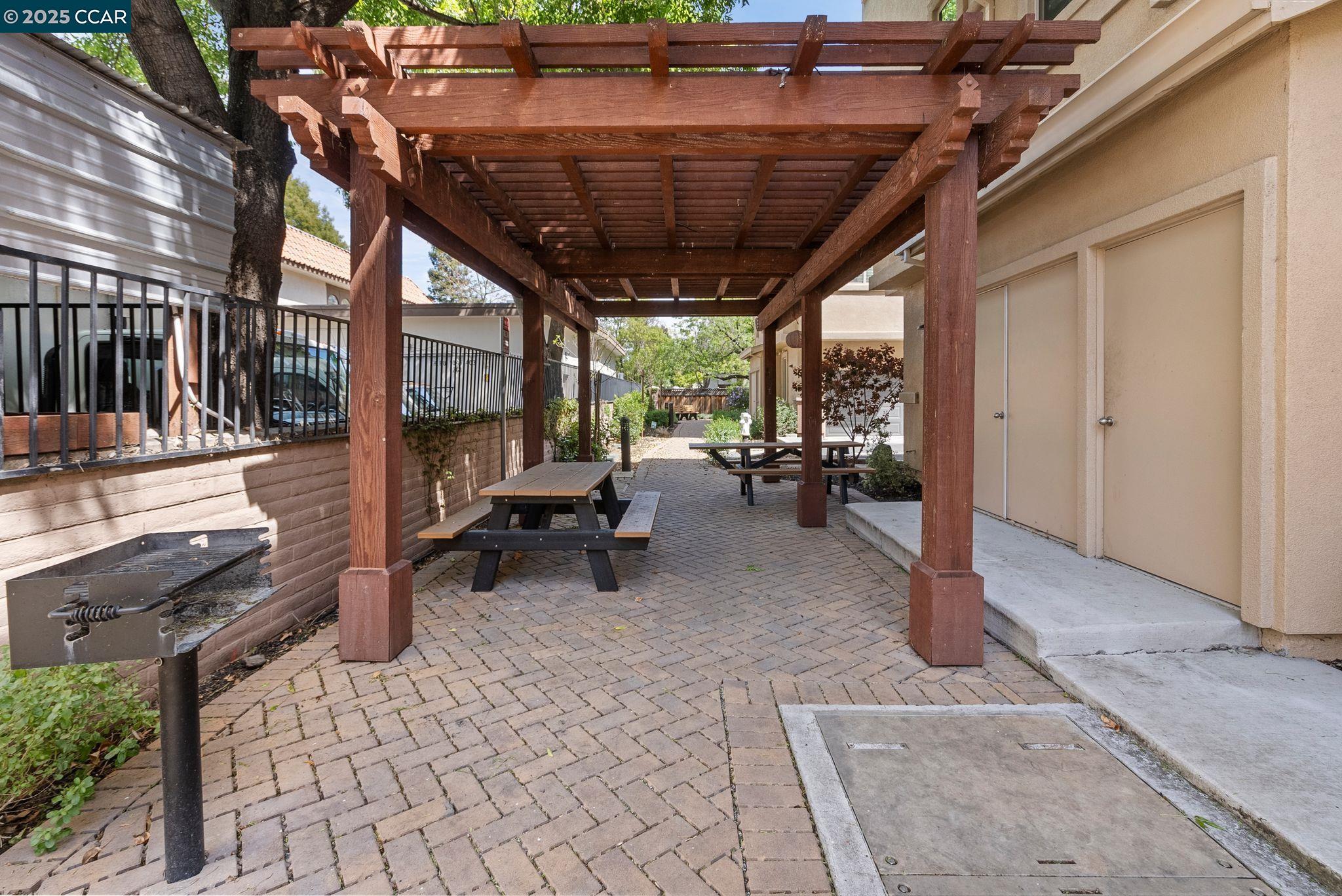 Detail Gallery Image 38 of 38 For 1878 Enclave Pl., Concord,  CA 94519 - 3 Beds | 3 Baths