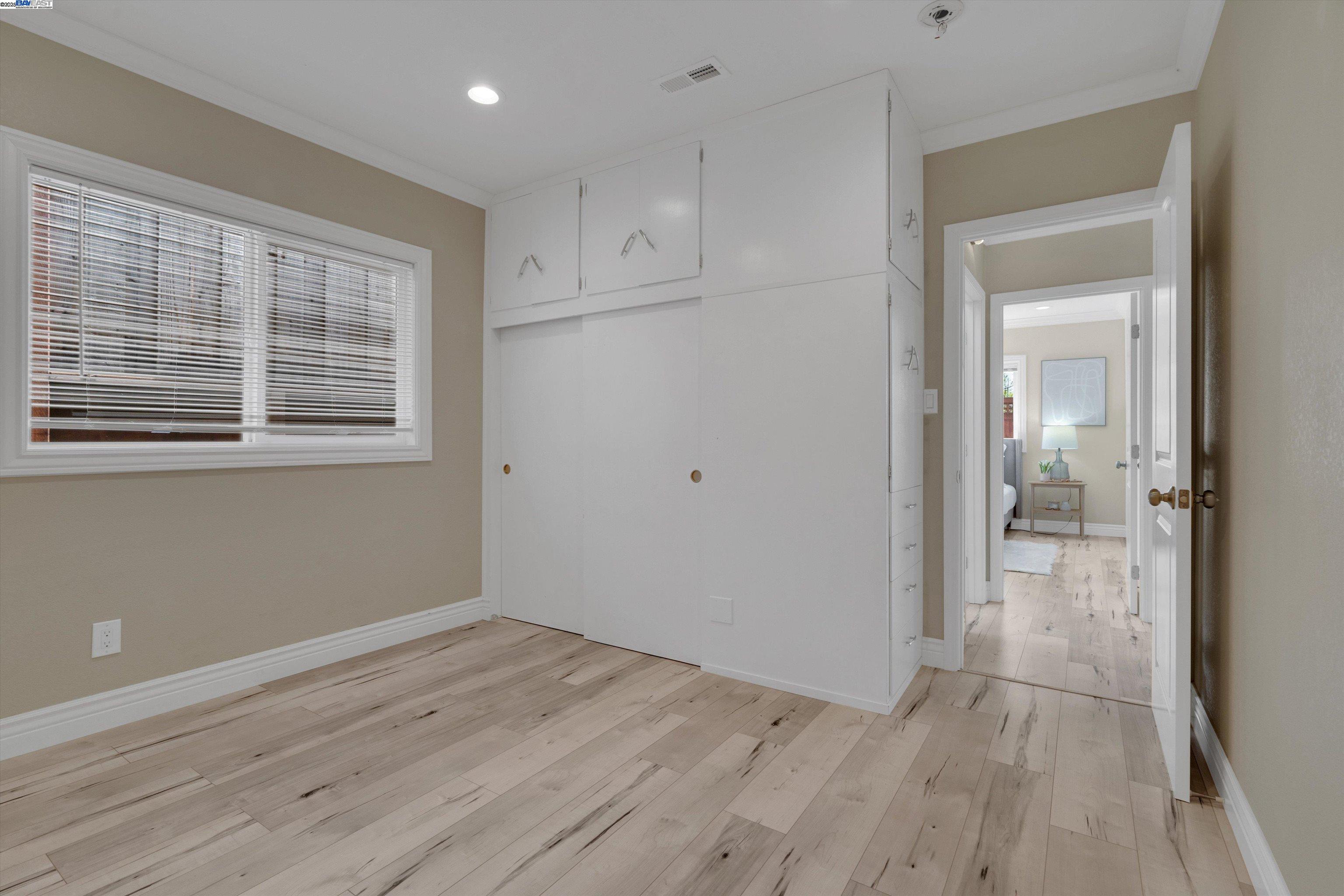 Detail Gallery Image 21 of 27 For 4433 Fair Ave, Oakland,  CA 94619 - 4 Beds | 3 Baths