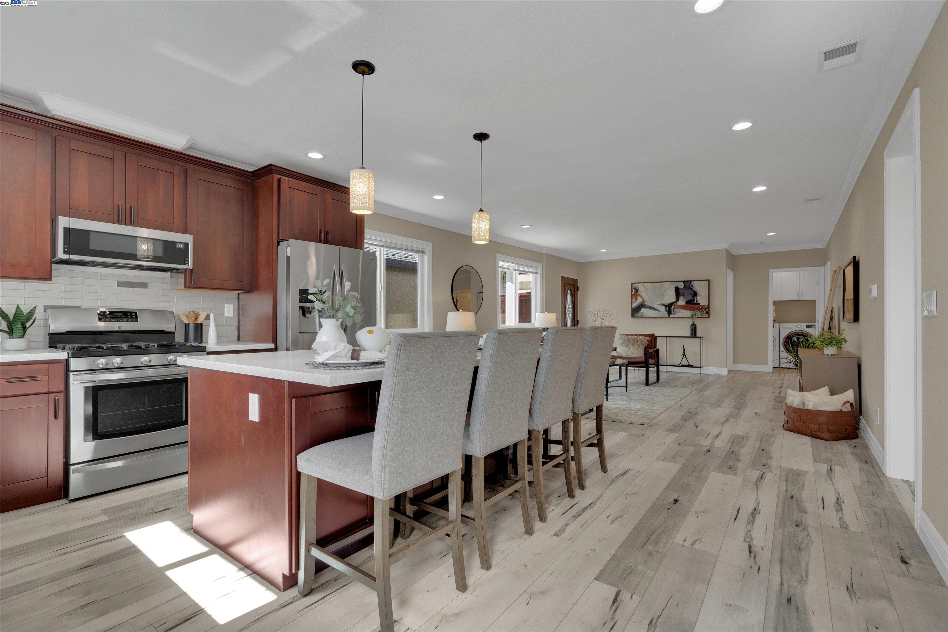 Detail Gallery Image 7 of 27 For 4433 Fair Ave, Oakland,  CA 94619 - 4 Beds | 3 Baths