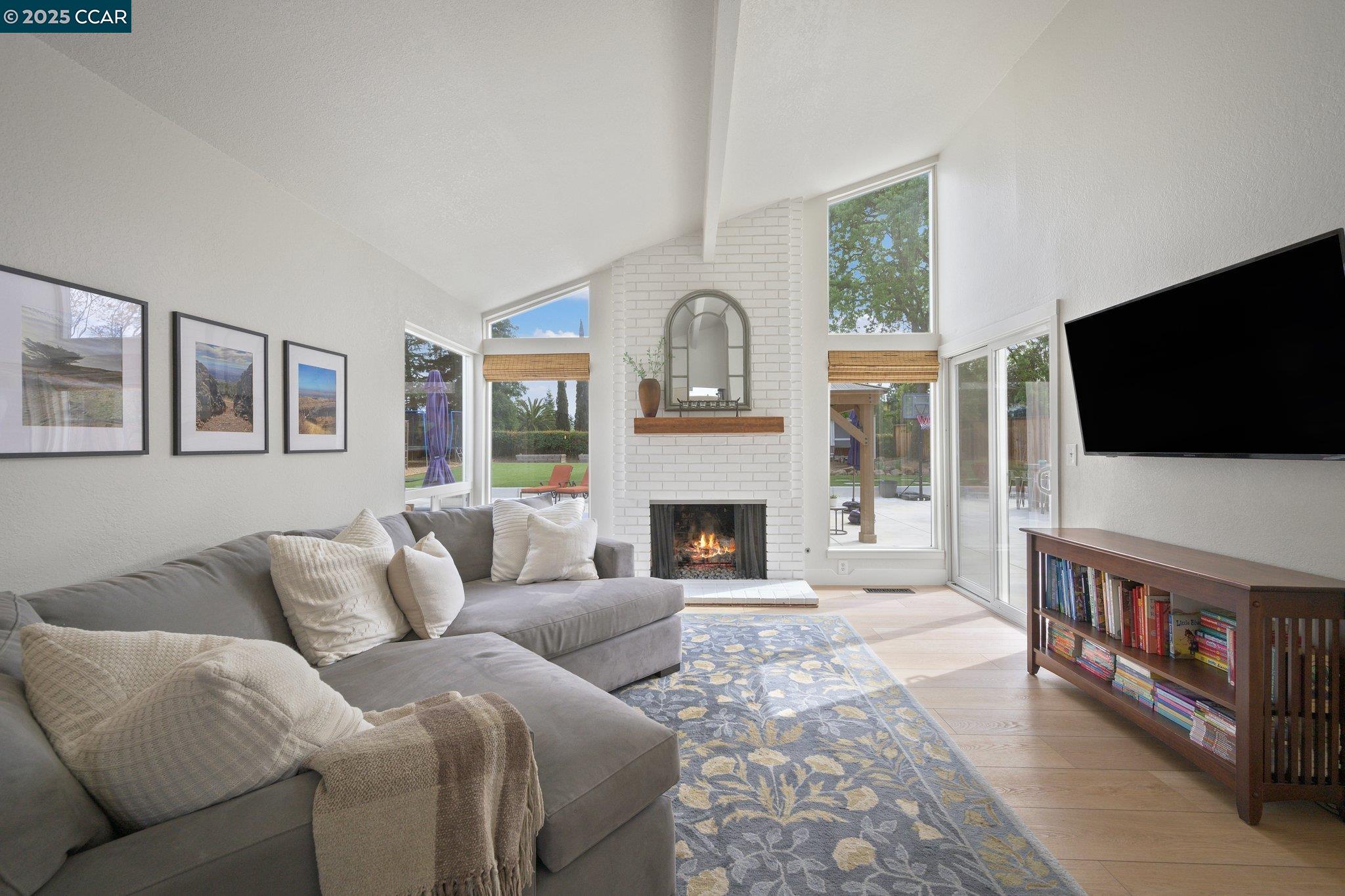 Detail Gallery Image 12 of 43 For 800 Matadera Circle, Danville,  CA 94526 - 4 Beds | 2/1 Baths