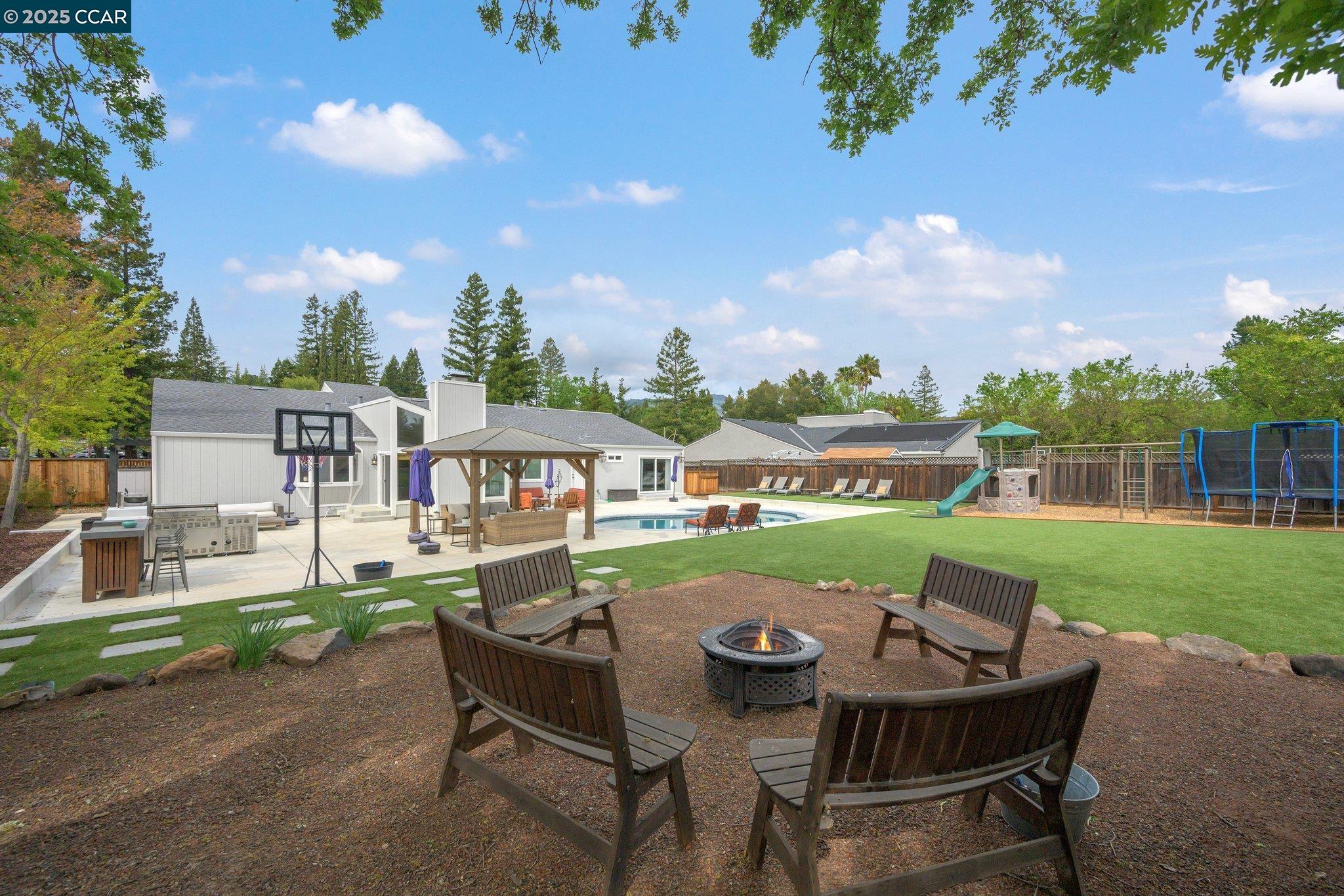 Detail Gallery Image 36 of 43 For 800 Matadera Circle, Danville,  CA 94526 - 4 Beds | 2/1 Baths